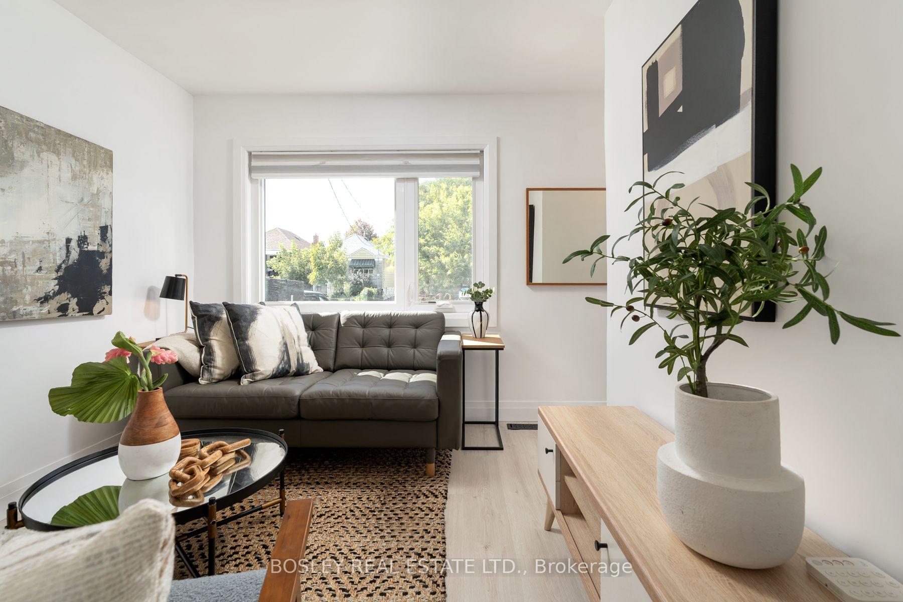 Photo 6 of 29 Blakley Avenue, Toronto, Rockcliffe-Smythe — HOMEH