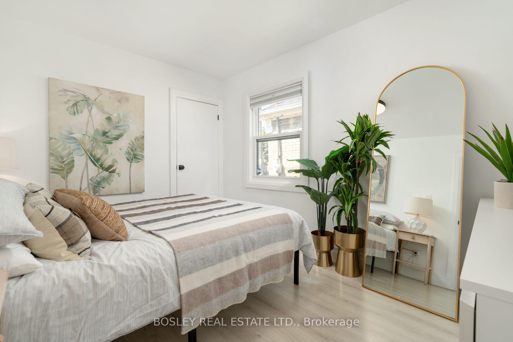 Photo 13 of 29 Blakley Avenue, Toronto, Rockcliffe-Smythe — HOMEH