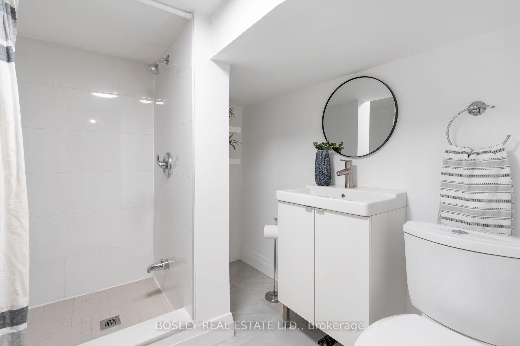 Photo 21 of 29 Blakley Avenue, Toronto, Rockcliffe-Smythe — HOMEH