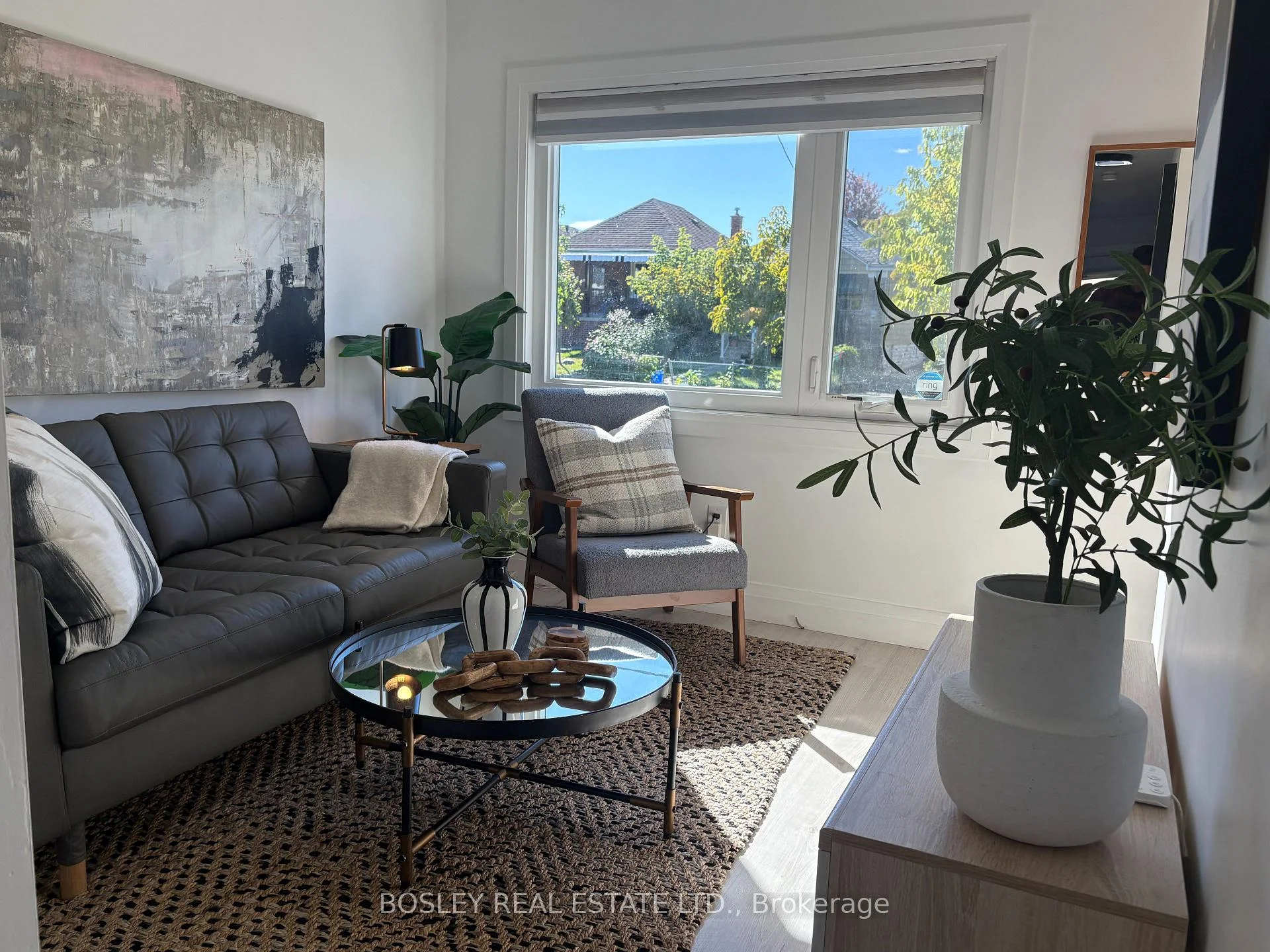 Photo 7 of 29 Blakley Avenue, Toronto, Rockcliffe-Smythe — HOMEH