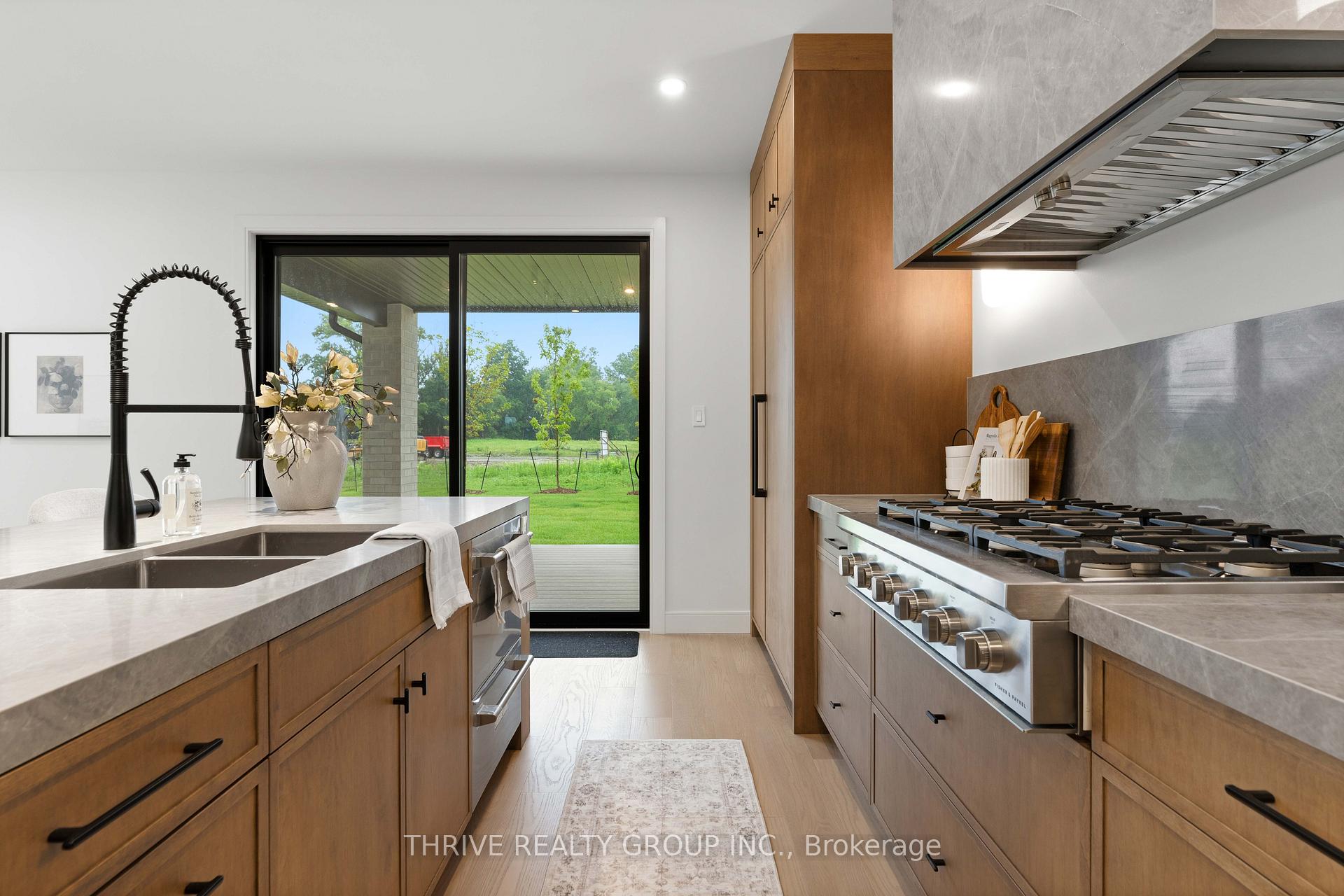 Photo 11 of 4067 Fallingbrook Road, London, South V — HOMEH