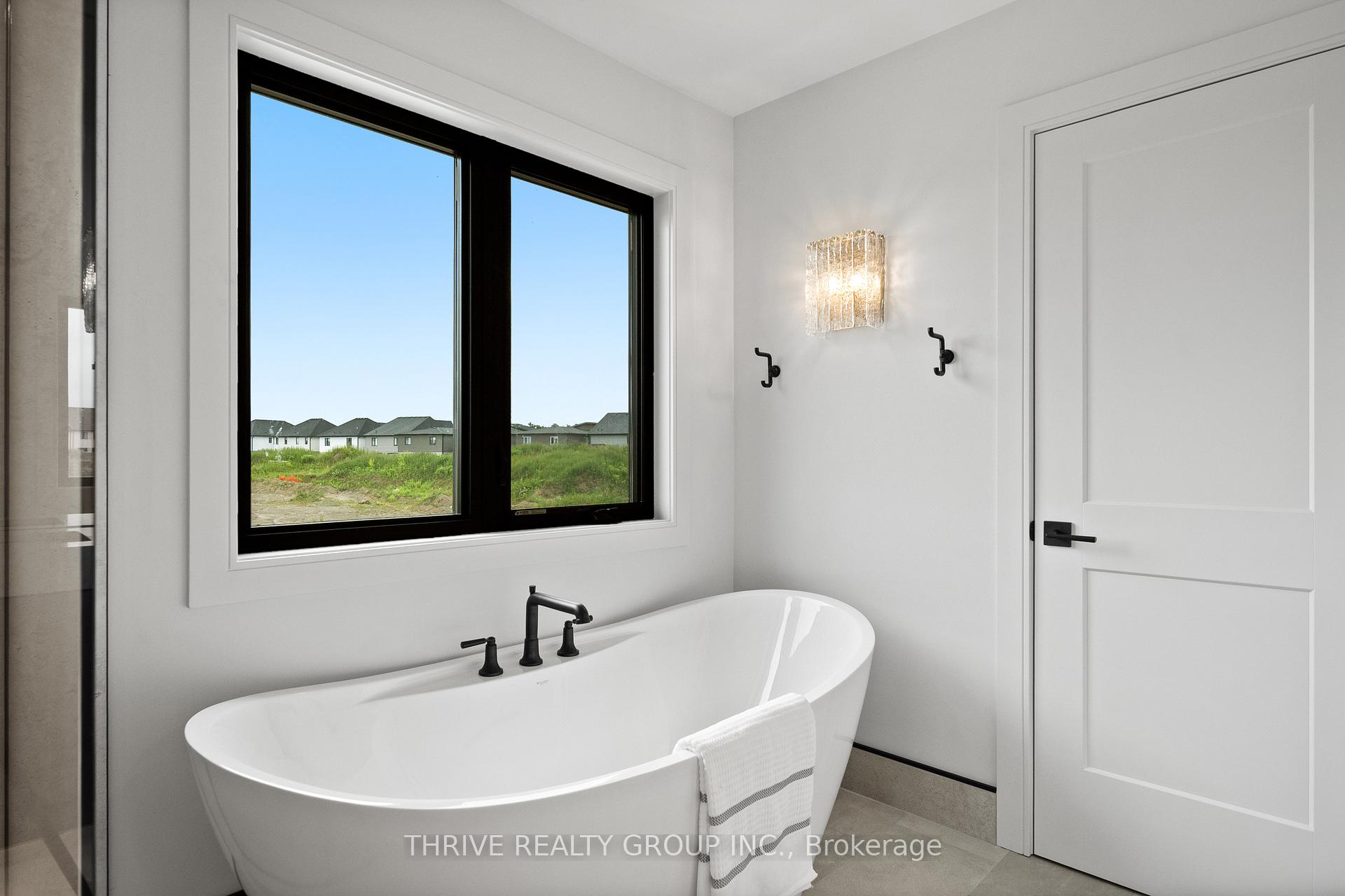 Photo 24 of 4067 Fallingbrook Road, London, South V — HOMEH