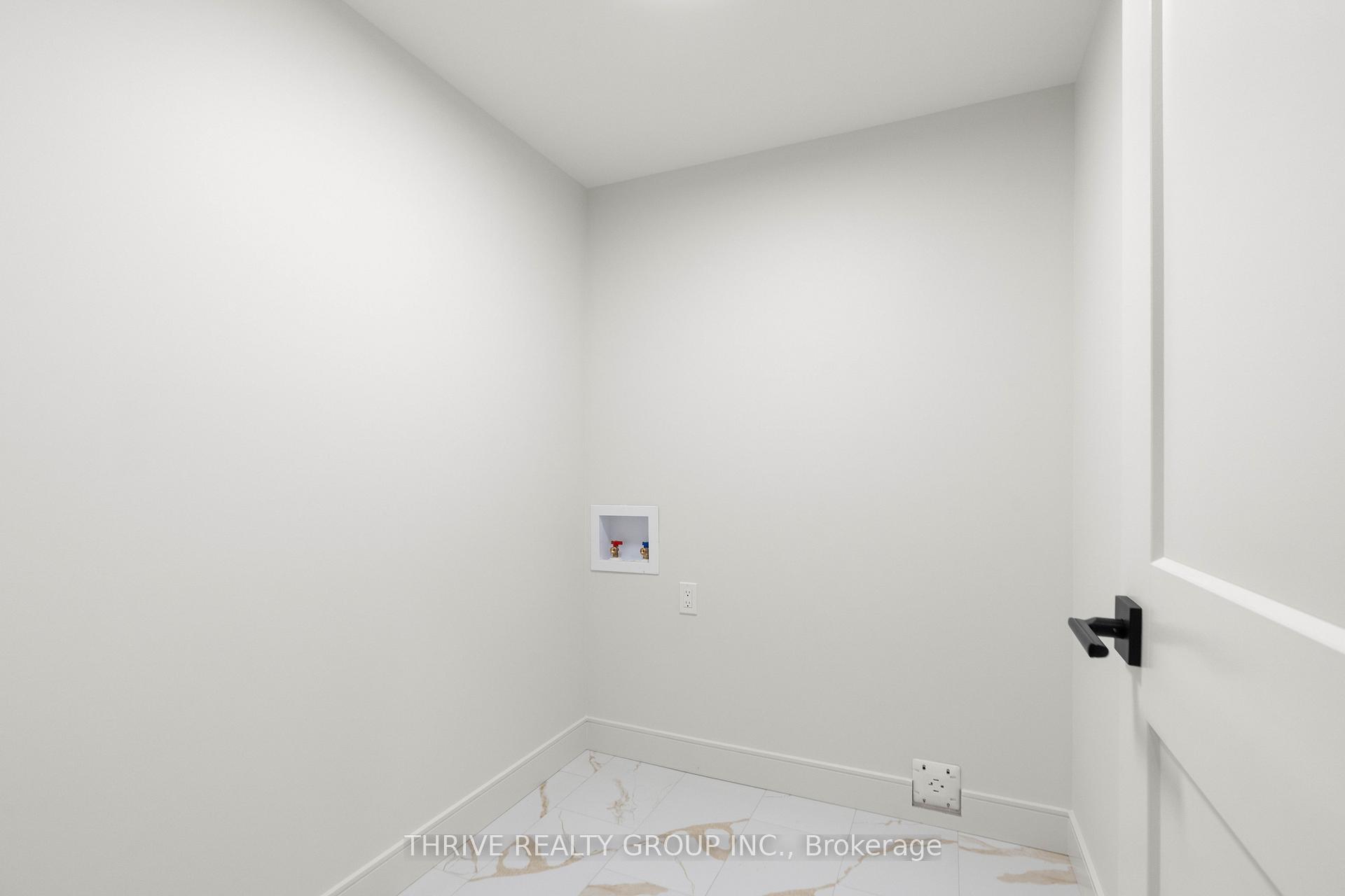 Photo 38 of 4067 Fallingbrook Road, London, South V — HOMEH