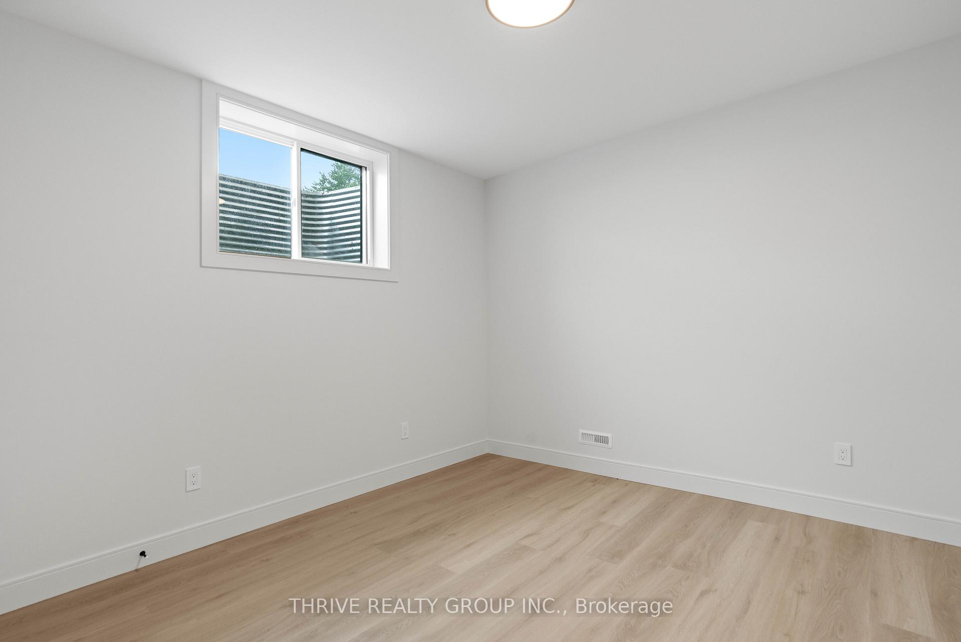 Photo 41 of 4067 Fallingbrook Road, London, South V — HOMEH