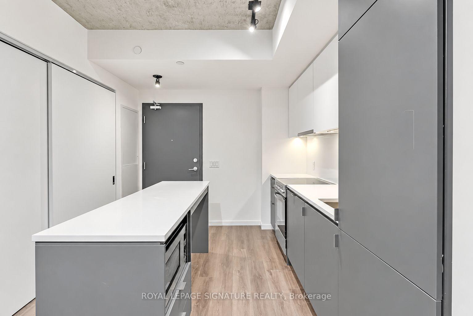 Photo 2 of Unit 426, 7 Smith Crescent, Etobicoke, Stonegate-Queensway — HOMEH