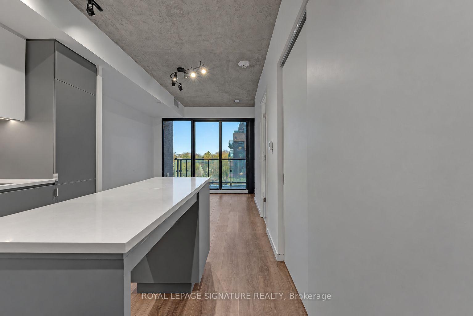 Photo 8 of Unit 426, 7 Smith Crescent, Etobicoke, Stonegate-Queensway — HOMEH