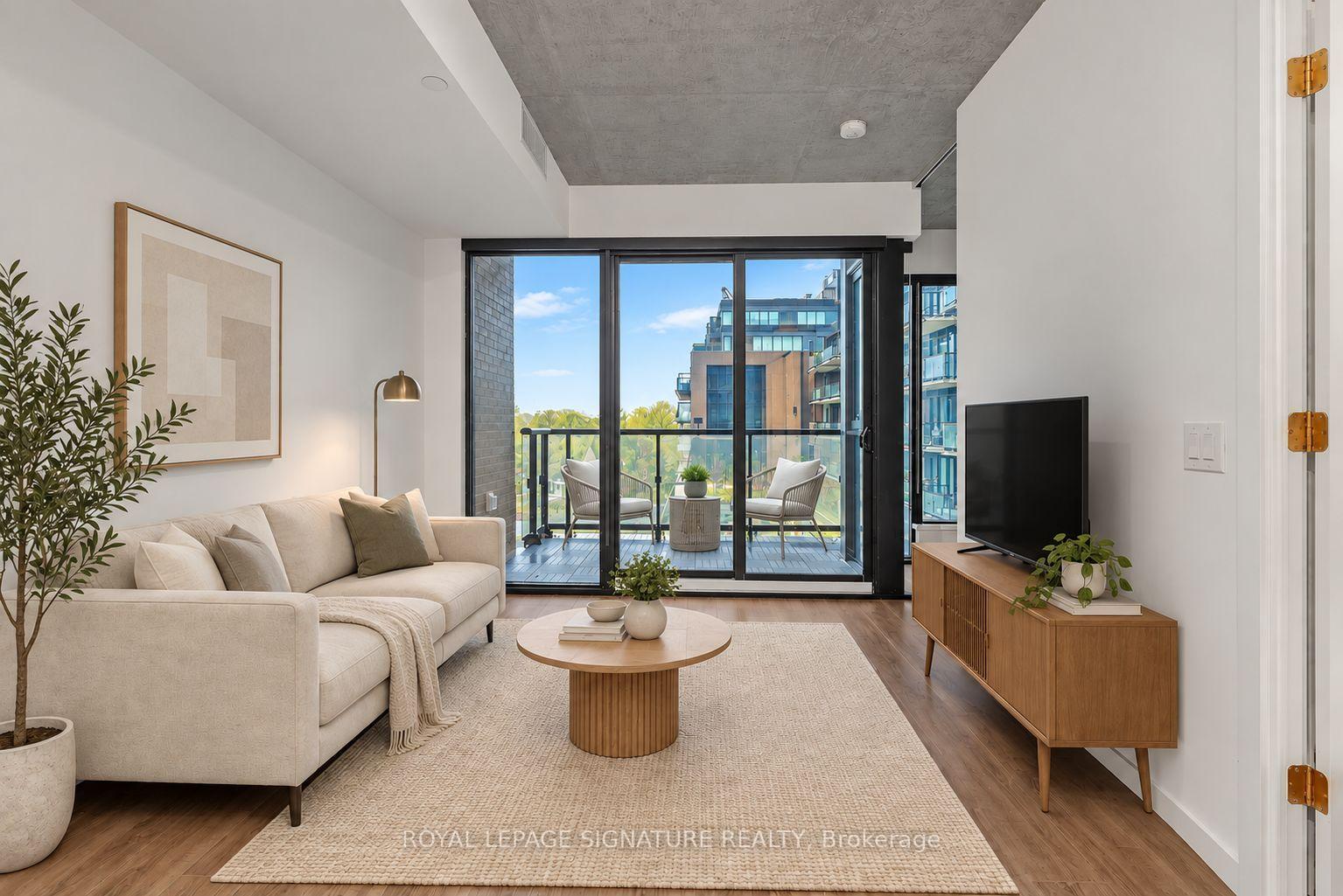 Photo 9 of Unit 426, 7 Smith Crescent, Etobicoke, Stonegate-Queensway — HOMEH