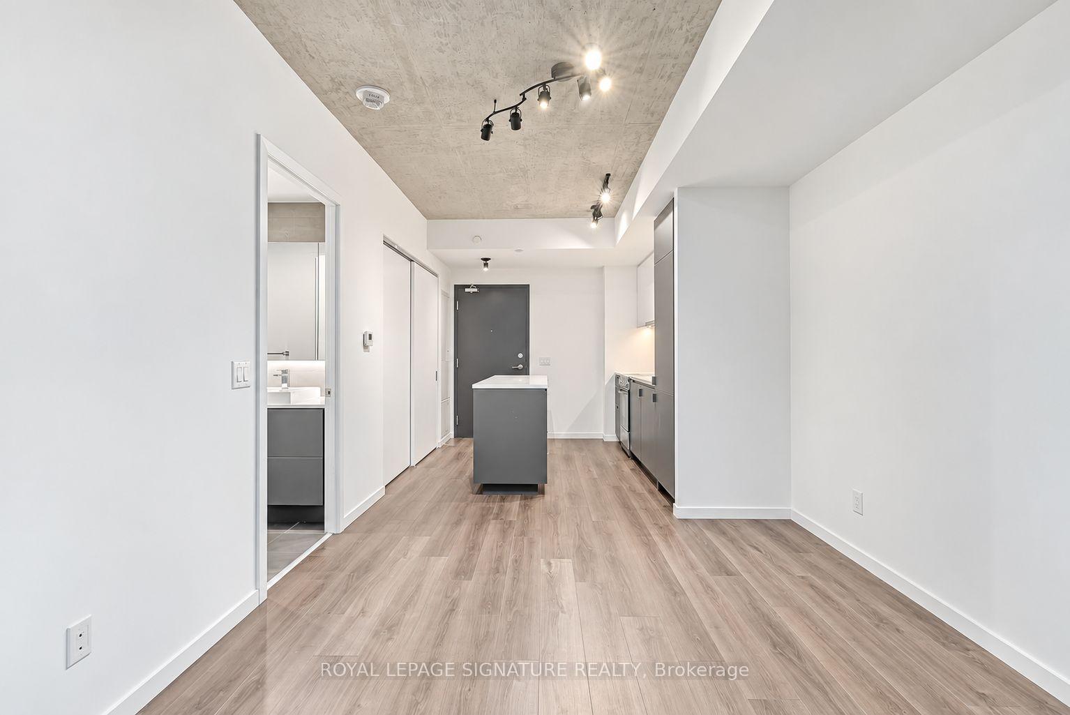 Photo 12 of Unit 426, 7 Smith Crescent, Etobicoke, Stonegate-Queensway — HOMEH