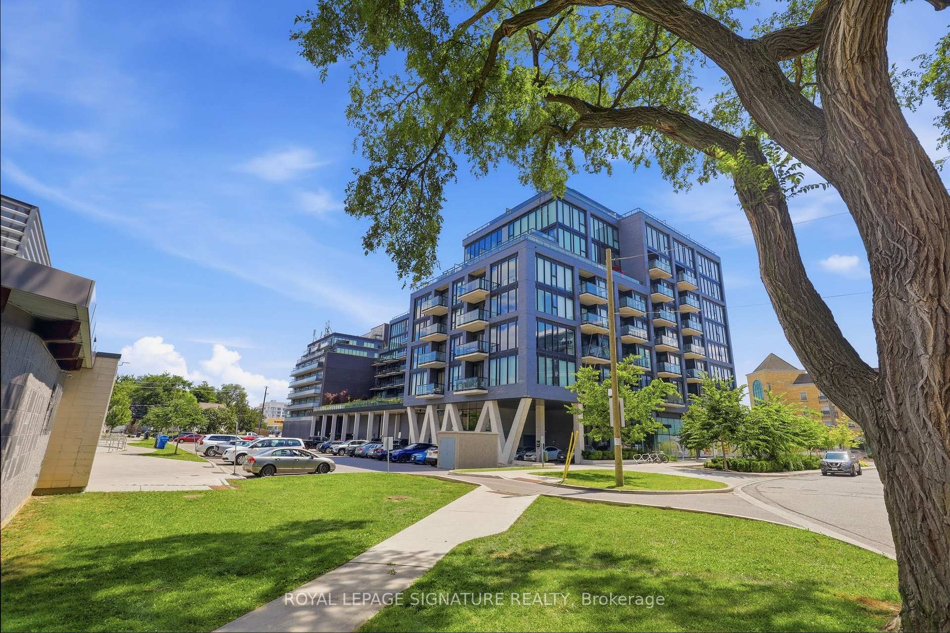 Photo 39 of Unit 426, 7 Smith Crescent, Etobicoke, Stonegate-Queensway — HOMEH