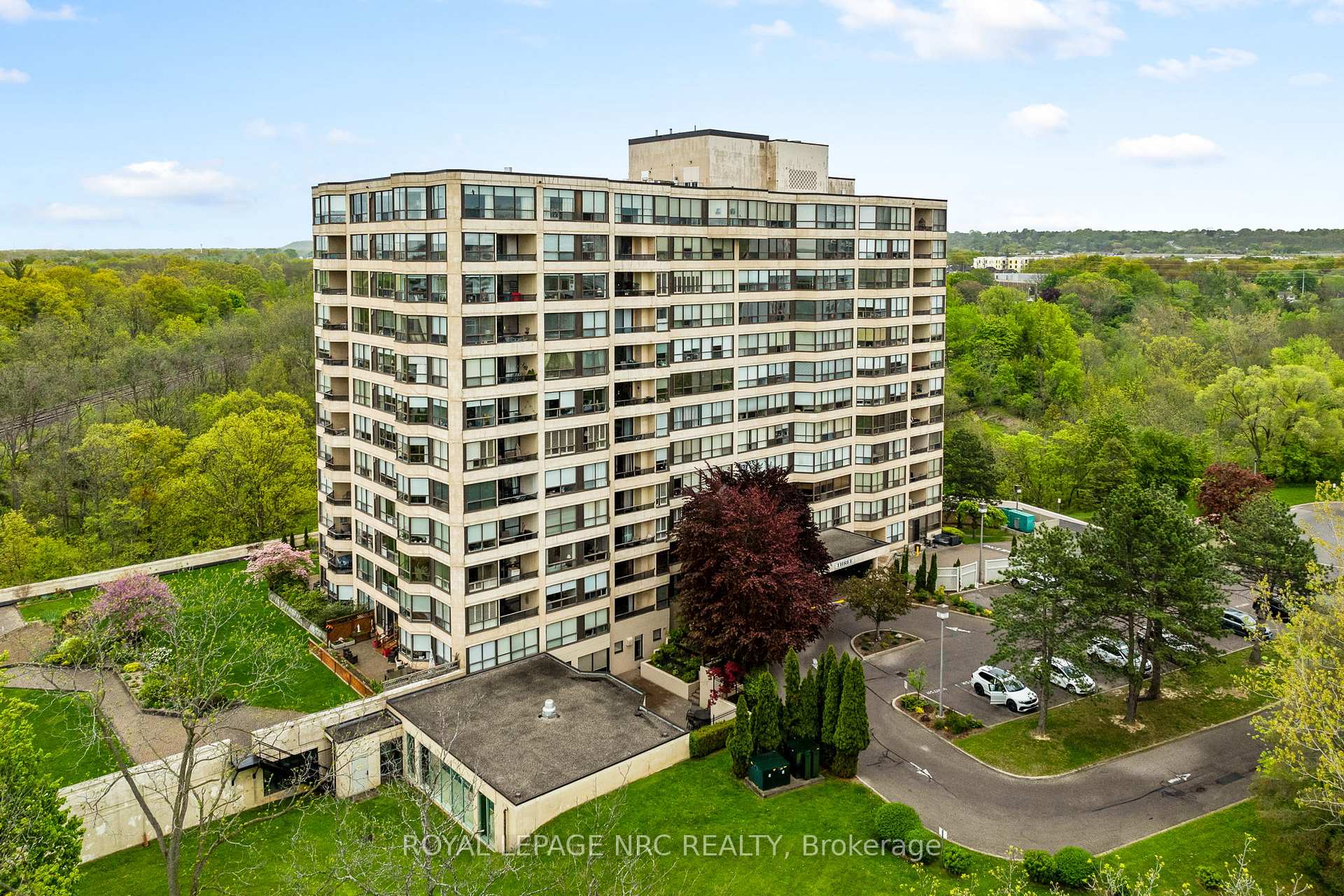 Photo 42 of Unit PH6, 3 Towering Heights Boulevard, St. Catharines, Glendale/Glenridge — HOMEH