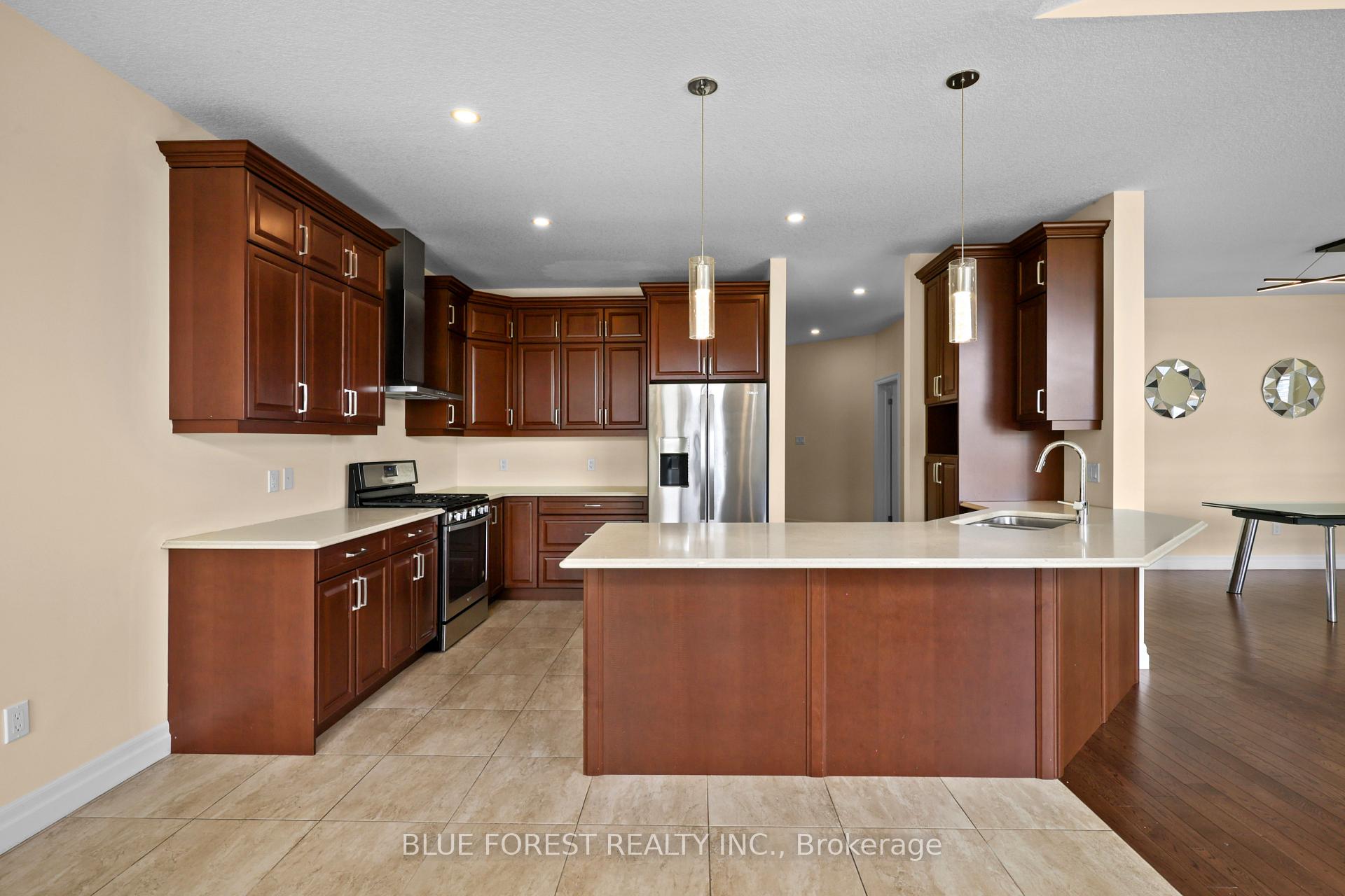 Photo 16 of Unit 177, 1061 Eagletrace Drive, London, North S — HOMEH
