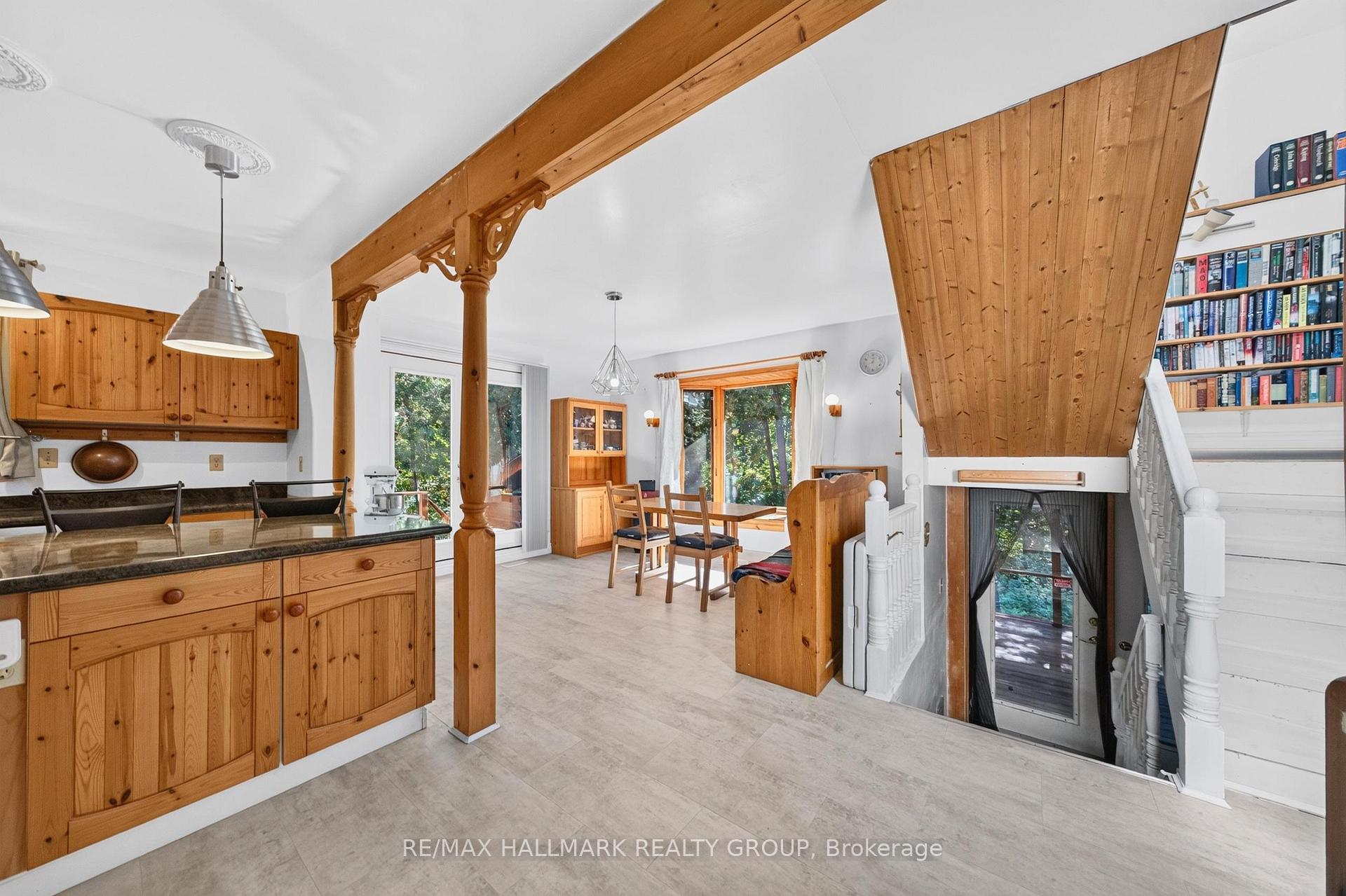 Photo 8 of 7524 Flewellyn Road, Ottawa, Remainder of Stittsville & Area — HOMEH
