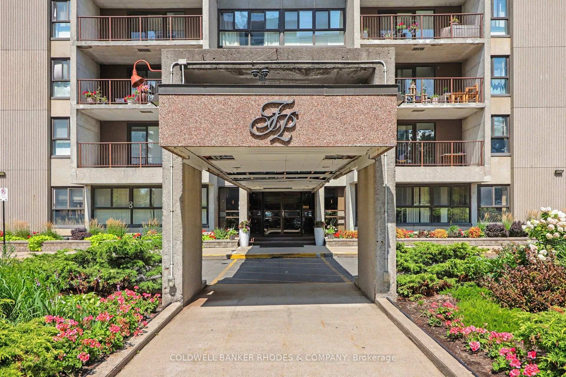 Photo 2 of Unit 2104, 1785 Frobisher Lane, Ottawa, Riverview Park — HOMEH