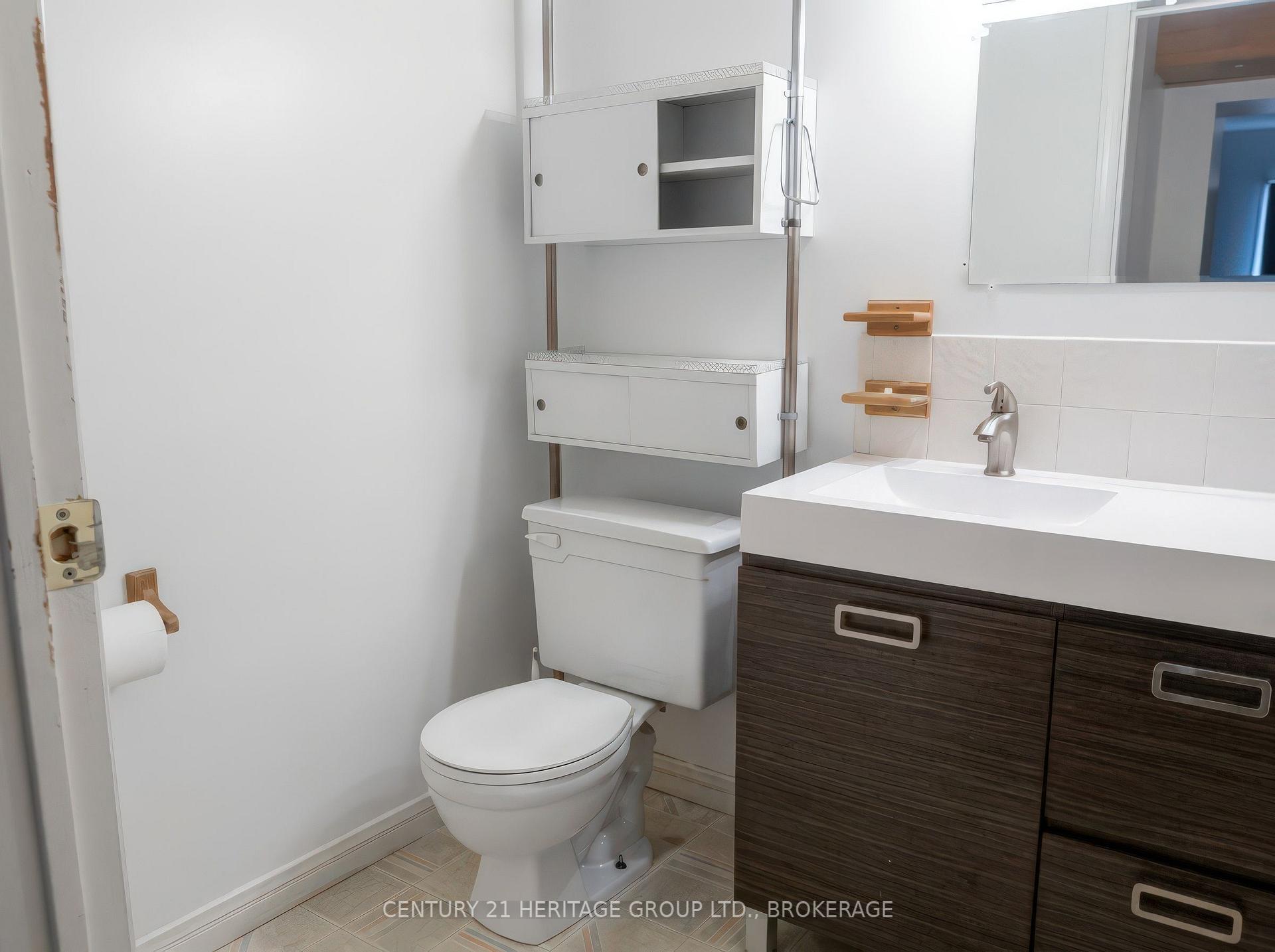 Photo 4 of 154 Stephen Street, Kingston, East of Sir John A. Blvd — HOMEH