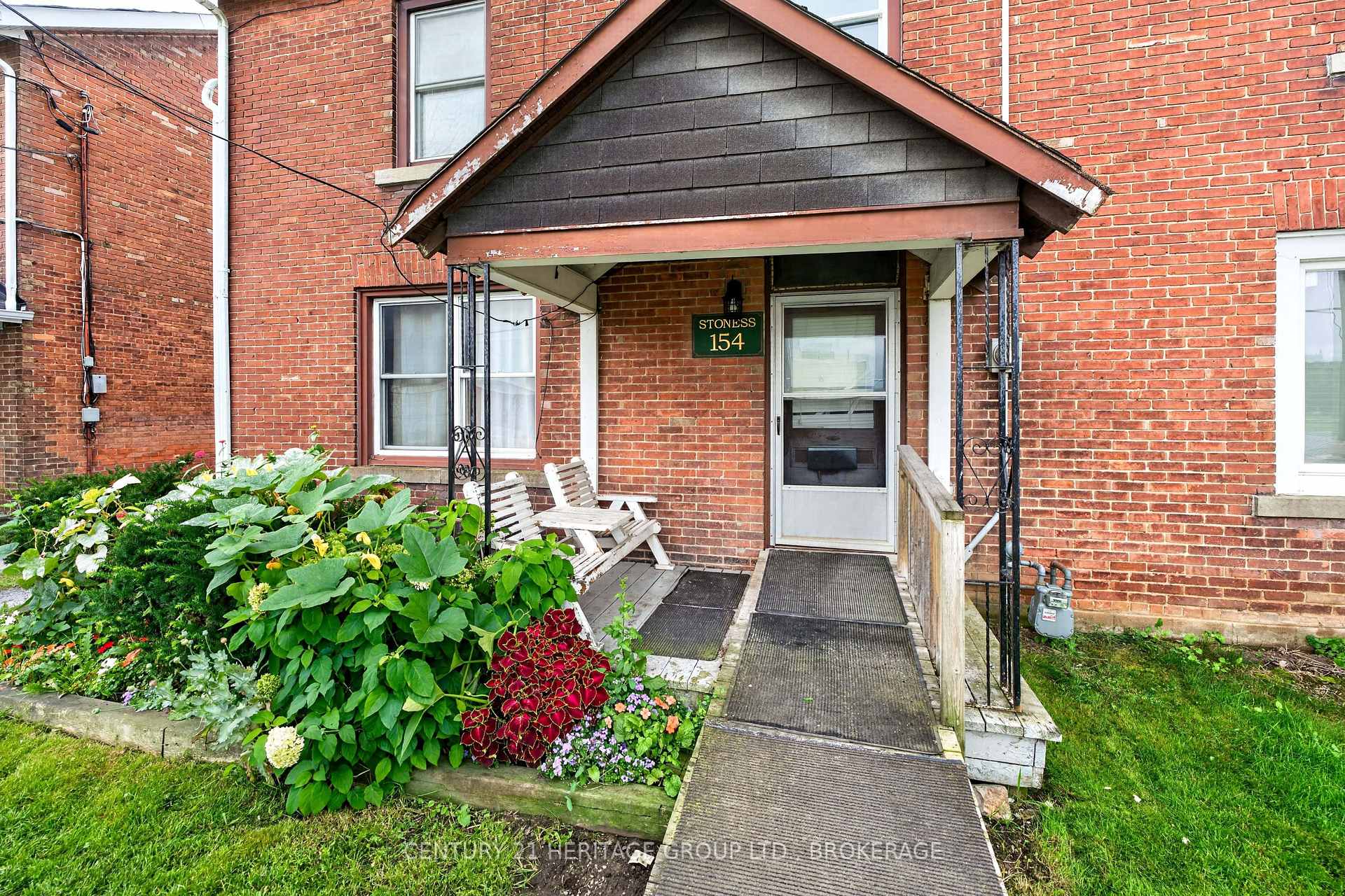 Photo 9 of 154 Stephen Street, Kingston, East of Sir John A. Blvd — HOMEH