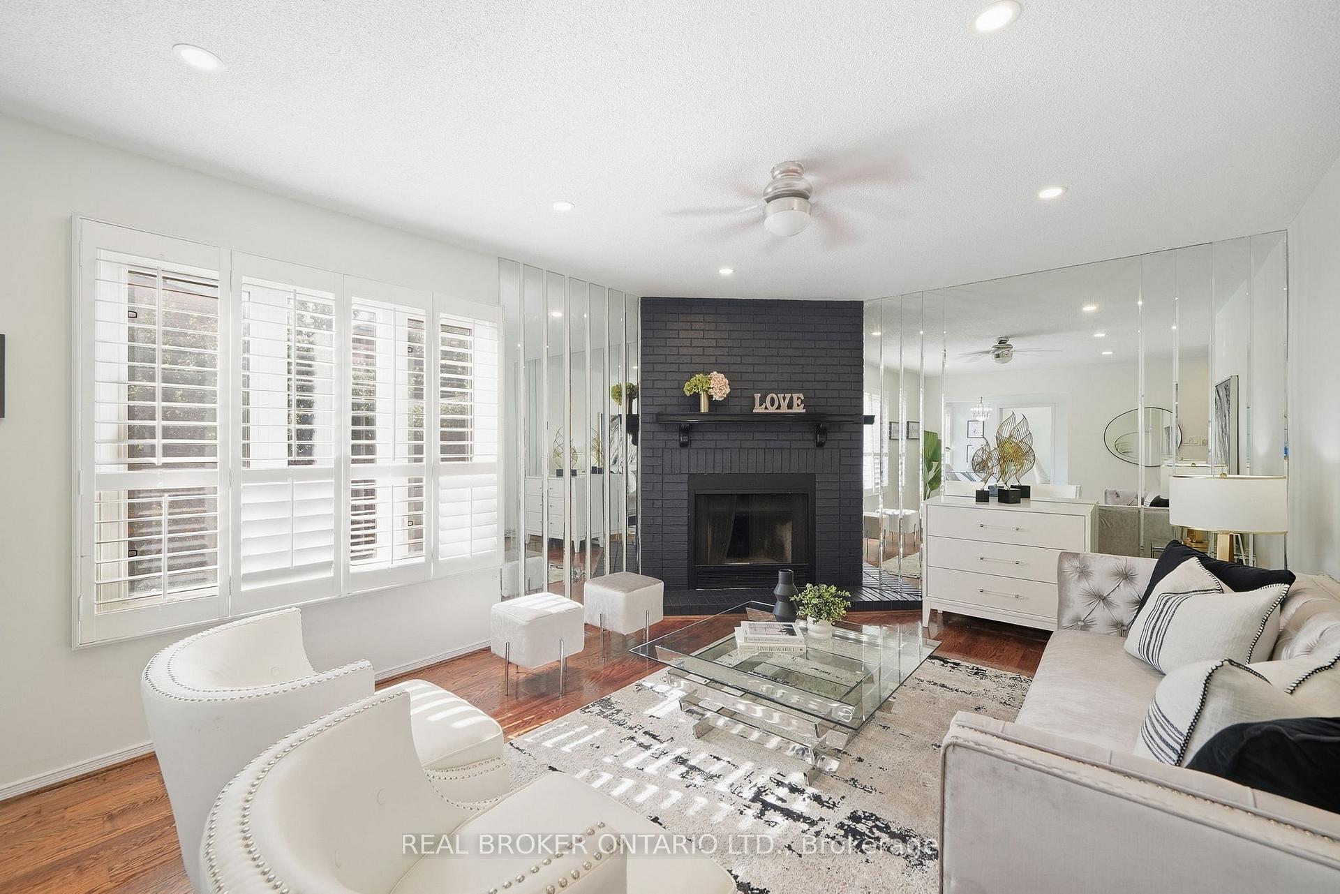 Photo 5 of 61 Bluenose Crescent, Scarborough, Highland Creek — HOMEH