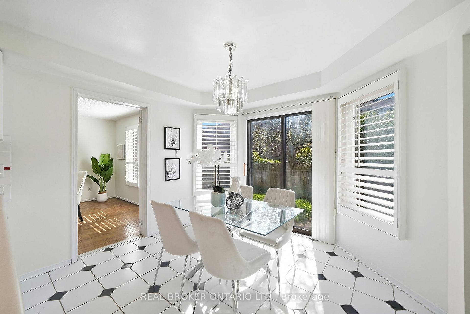 Photo 11 of 61 Bluenose Crescent, Scarborough, Highland Creek — HOMEH
