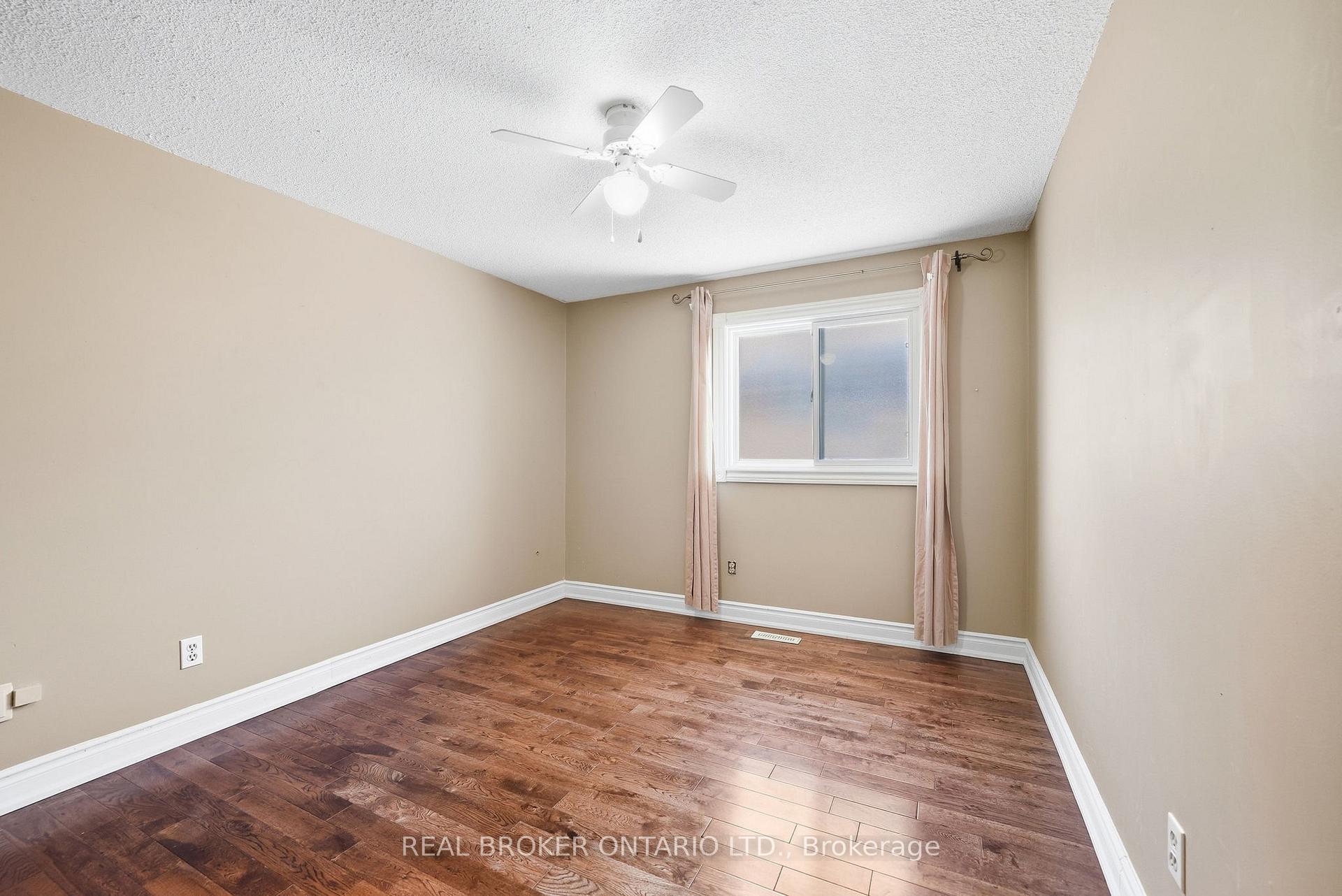 Photo 22 of 61 Bluenose Crescent, Scarborough, Highland Creek — HOMEH