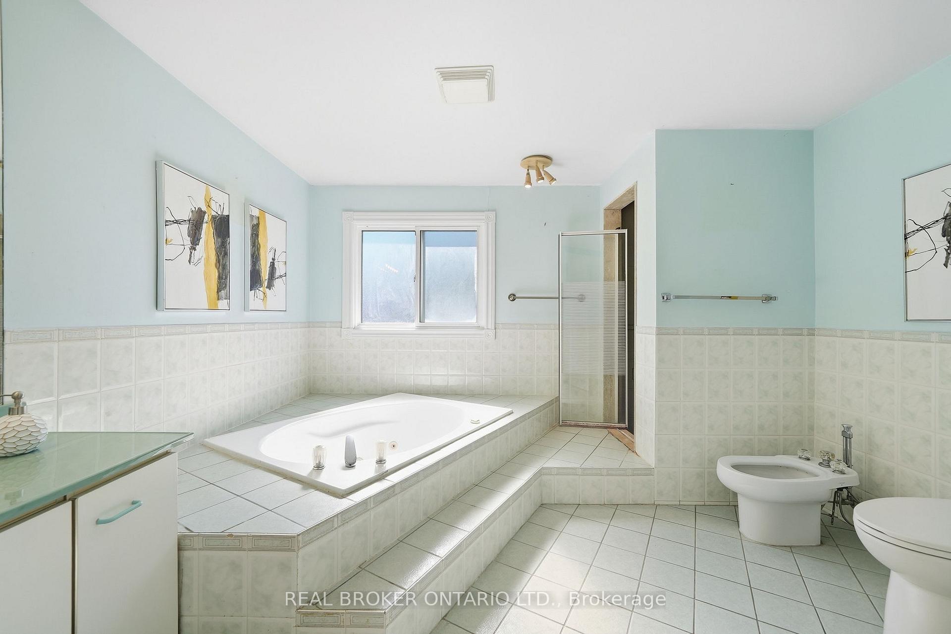 Photo 23 of 61 Bluenose Crescent, Scarborough, Highland Creek — HOMEH