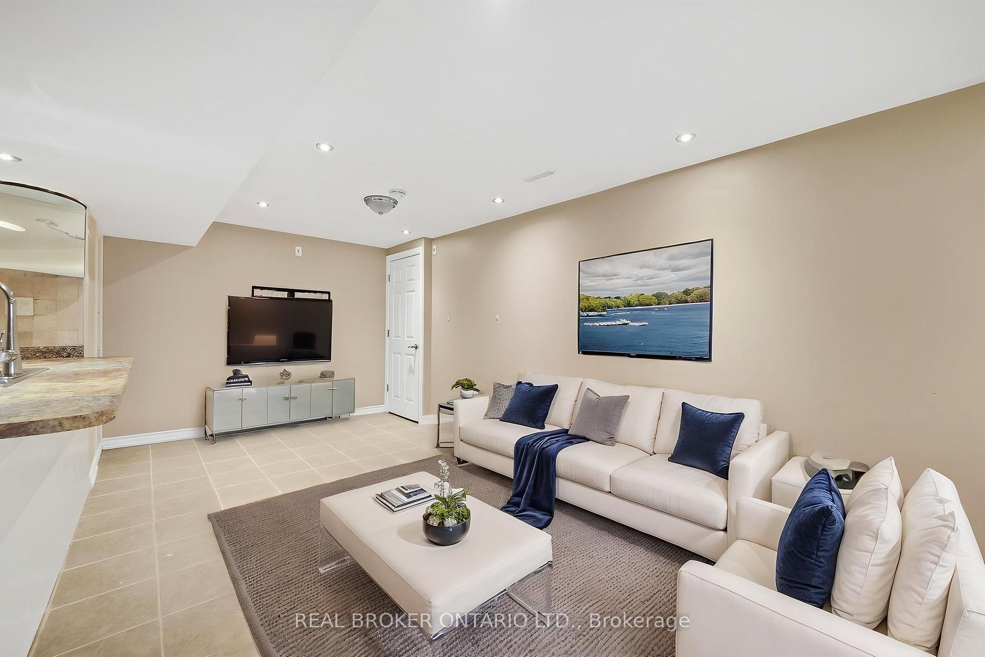 Photo 28 of 61 Bluenose Crescent, Scarborough, Highland Creek — HOMEH