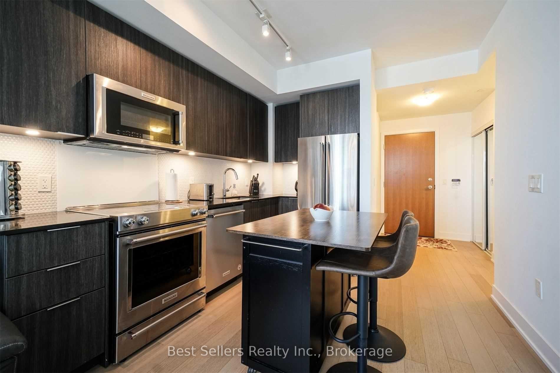 Photo 2 of Unit 3103, 20 Shore Breeze Drive, Etobicoke, Mimico — HOMEH