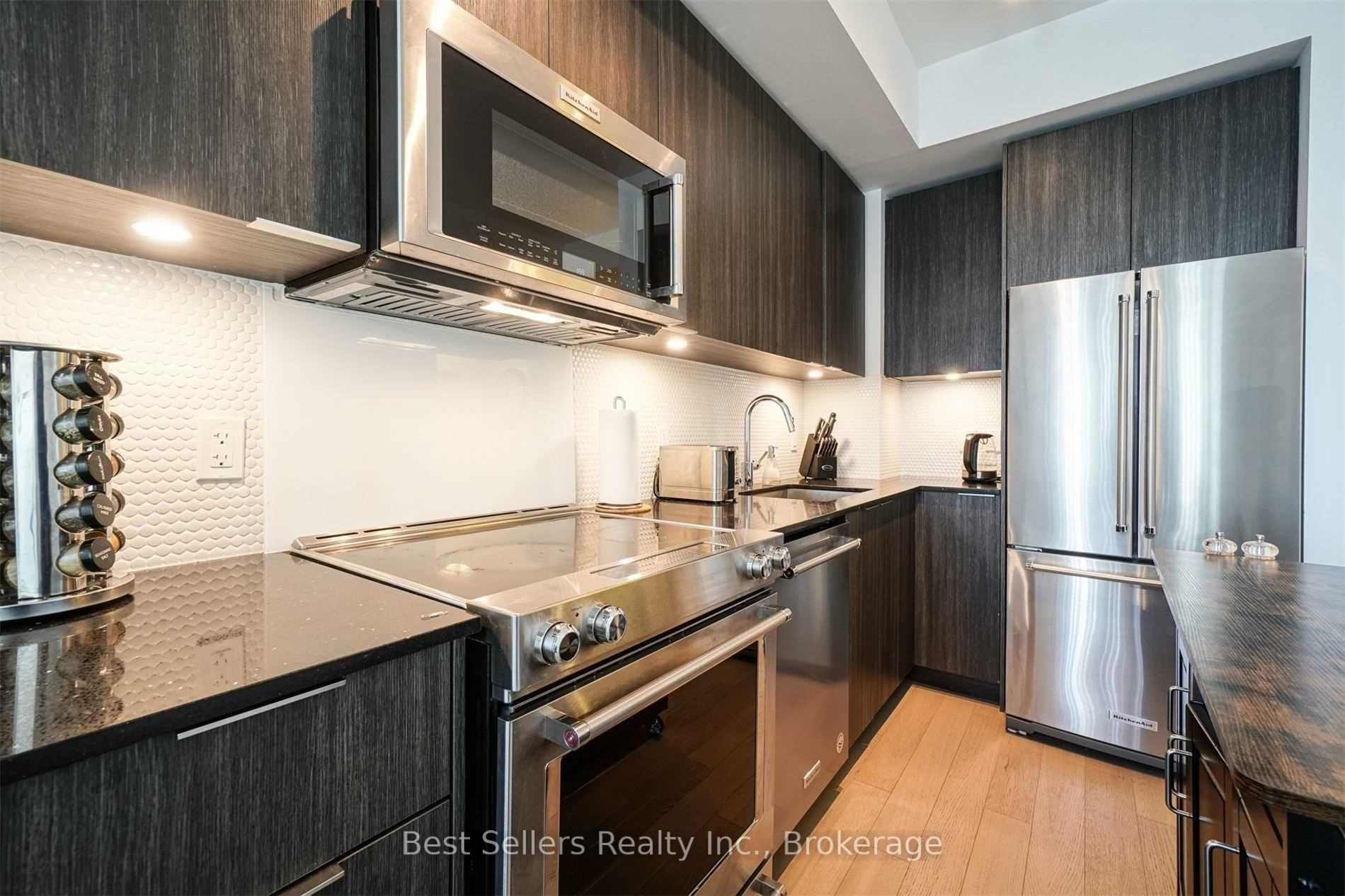 Photo 3 of Unit 3103, 20 Shore Breeze Drive, Etobicoke, Mimico — HOMEH