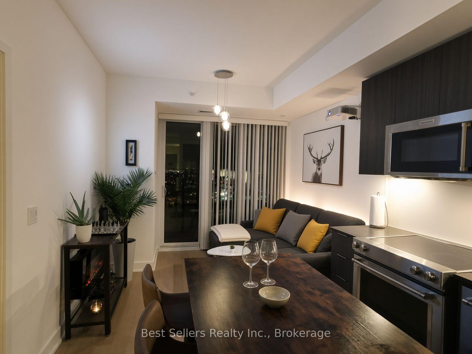 Photo 4 of Unit 3103, 20 Shore Breeze Drive, Etobicoke, Mimico — HOMEH