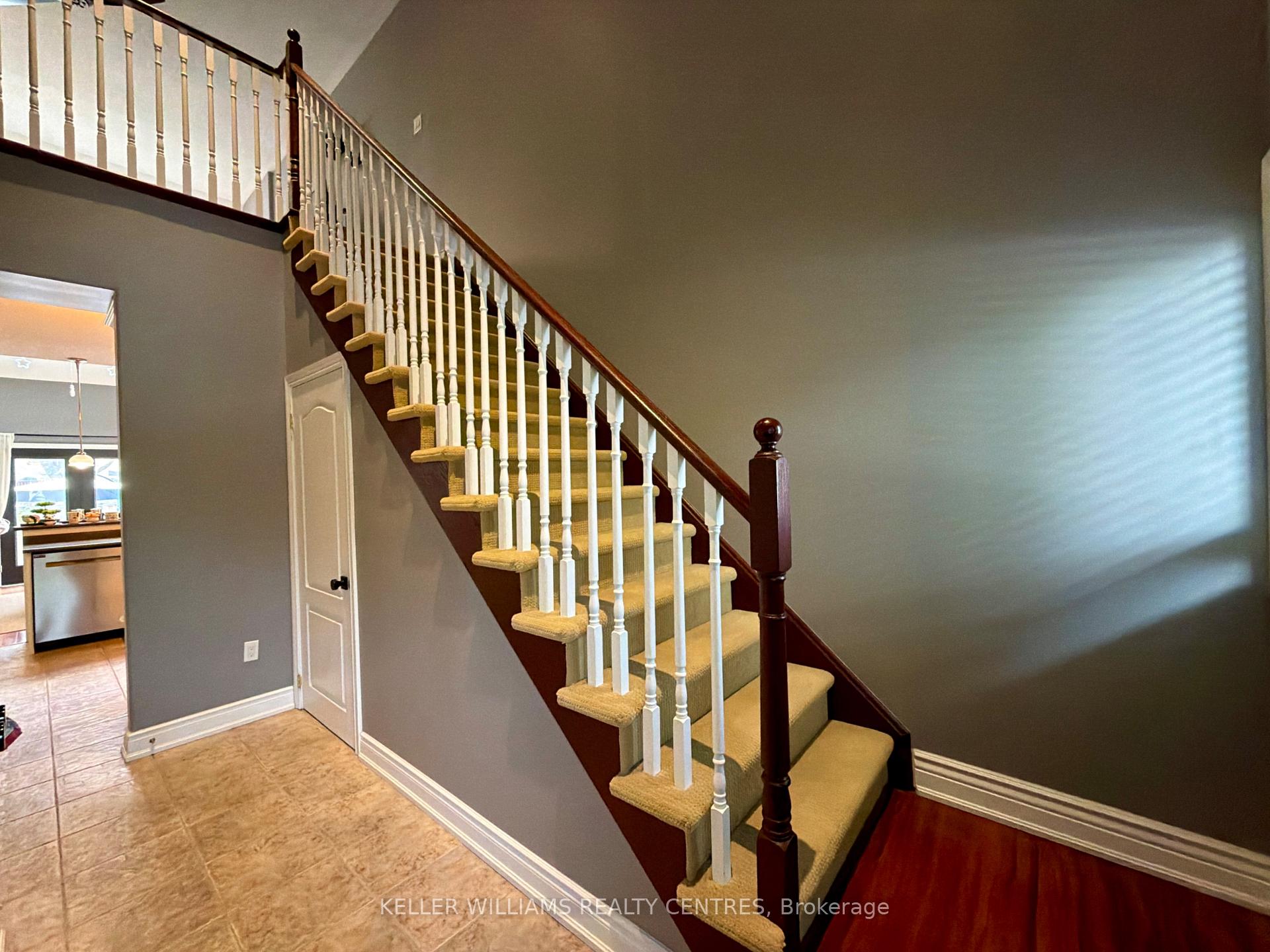 Photo 4 of 125 Huronia Road, Barrie, Painswick North — HOMEH