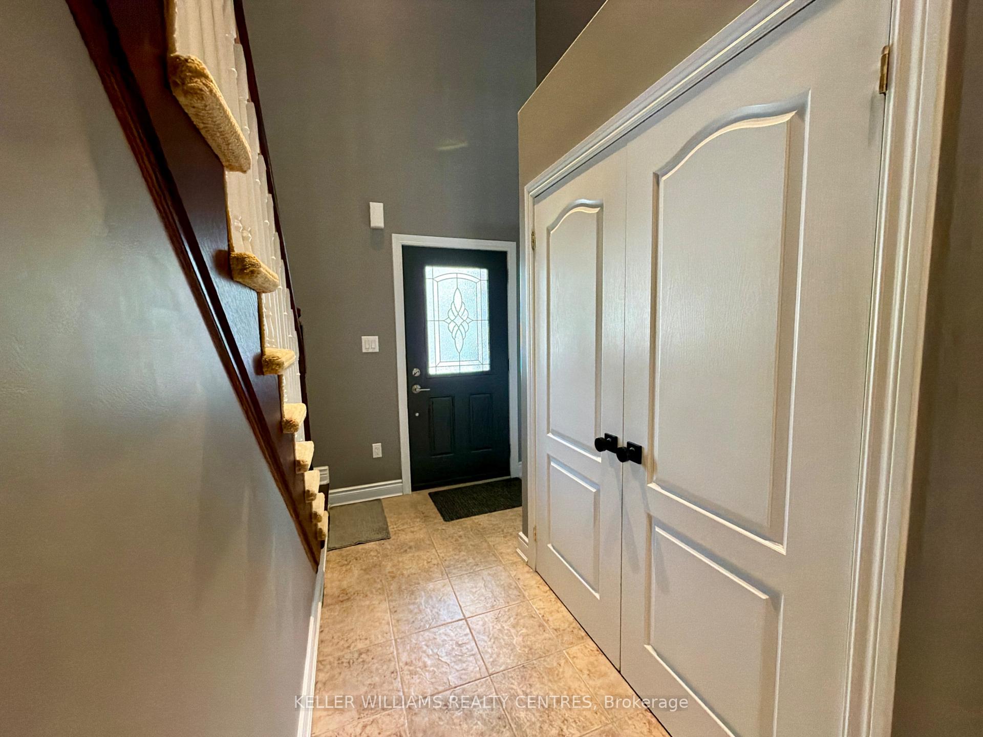 Photo 5 of 125 Huronia Road, Barrie, Painswick North — HOMEH