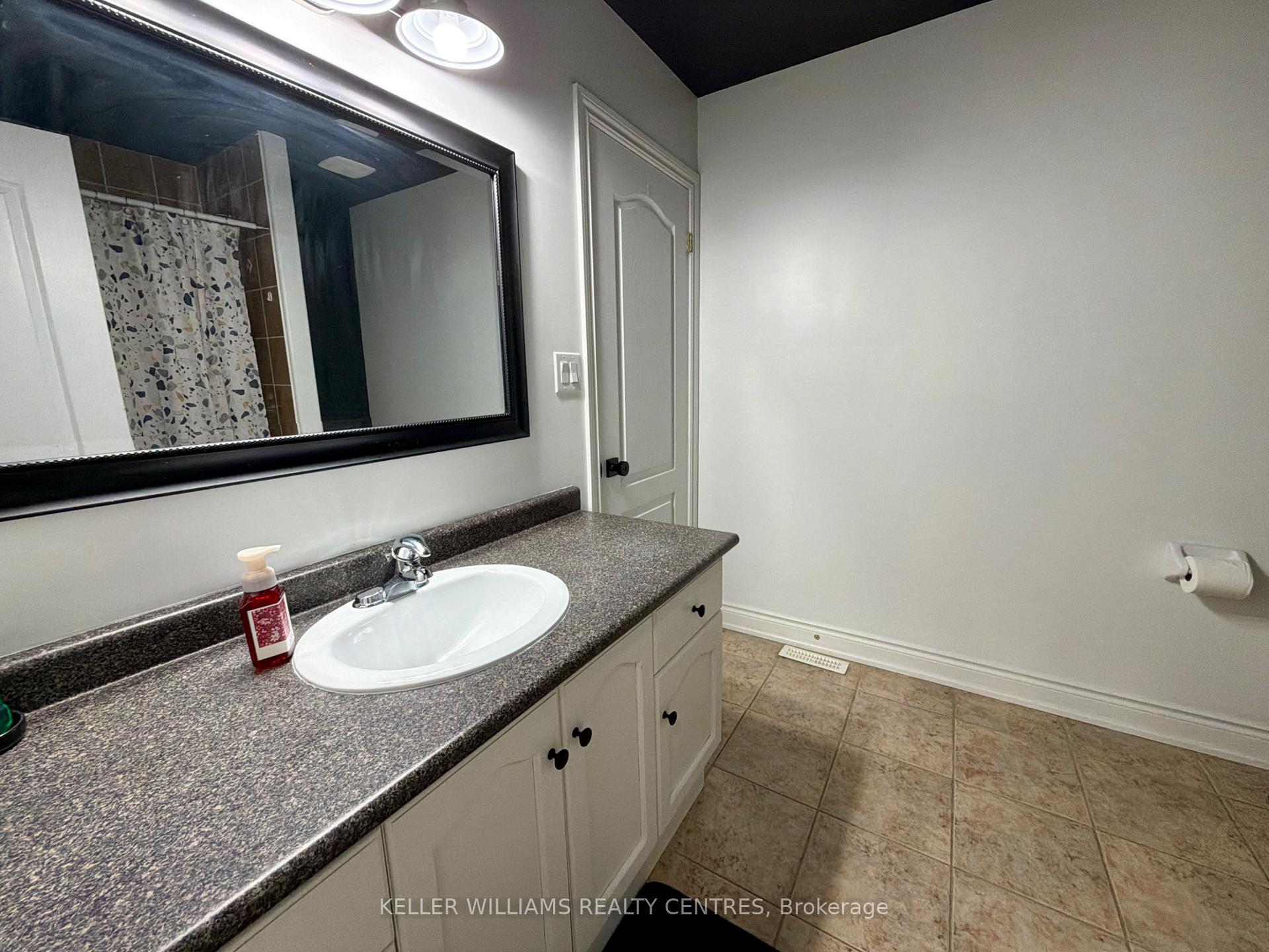 Photo 14 of 125 Huronia Road, Barrie, Painswick North — HOMEH