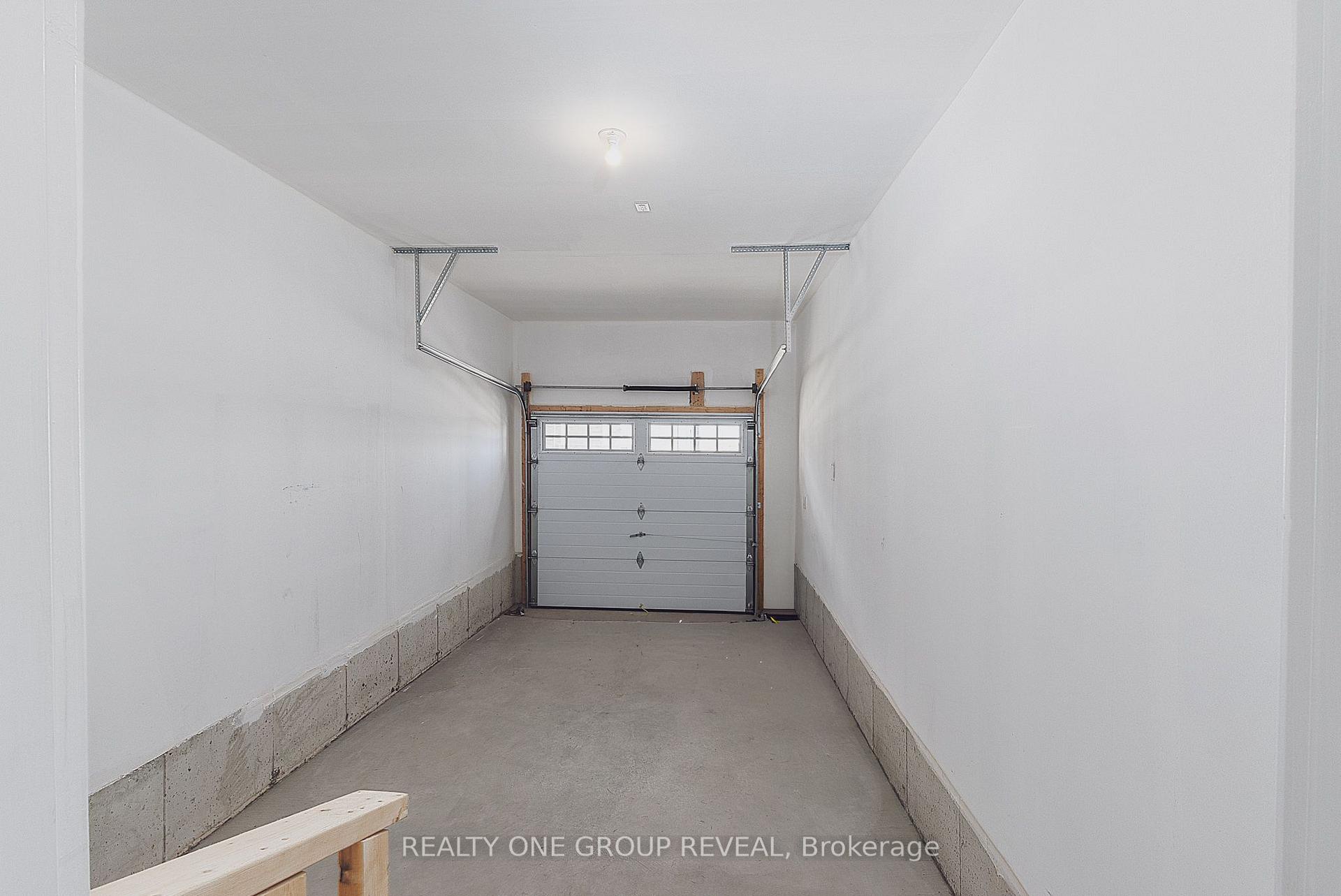Photo 13 of 3418 Deepglad Path, Pickering, Rural Pickering — HOMEH