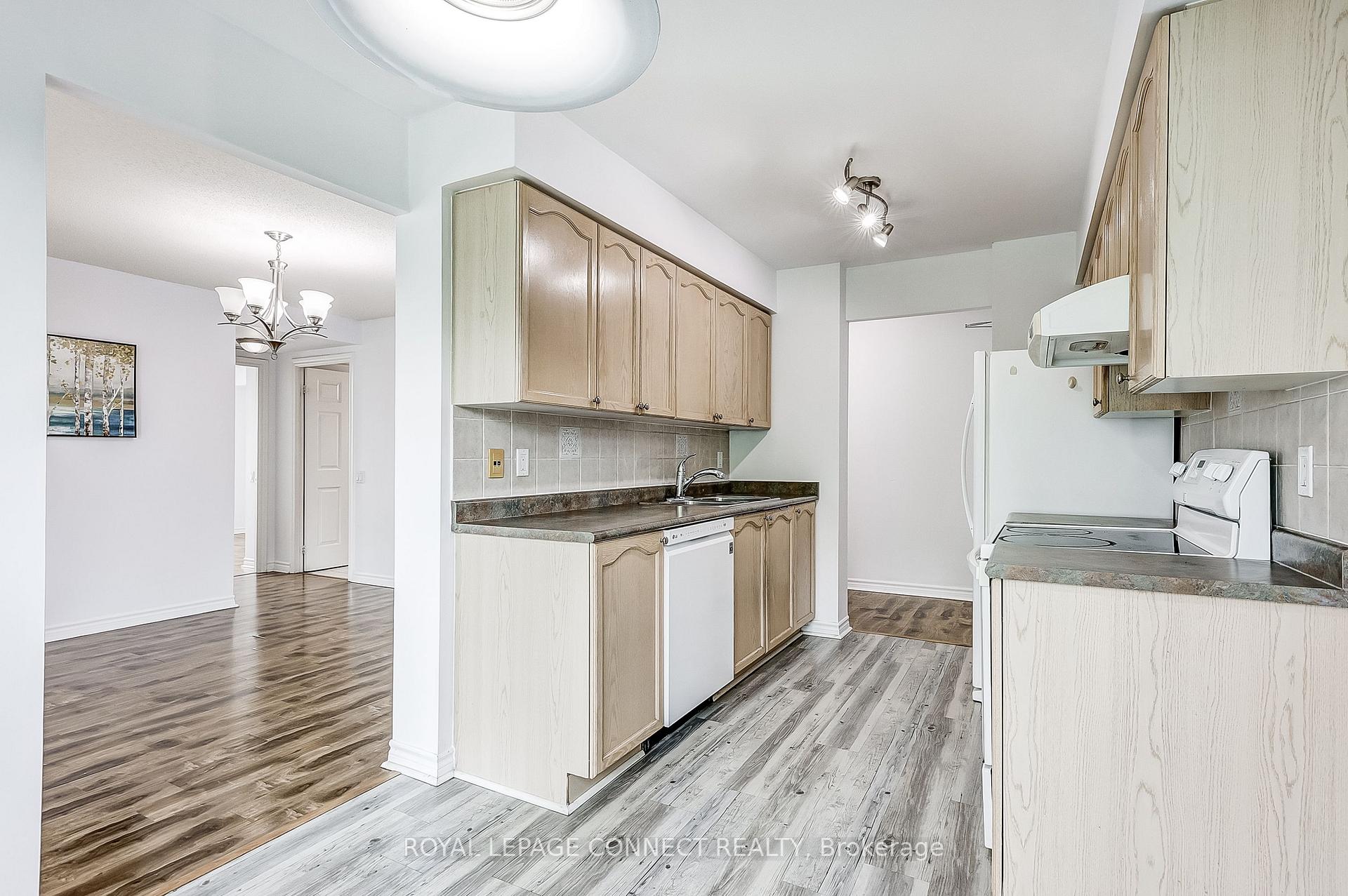 Photo 4 of Unit 403, 61 Town Centre Court, Scarborough, Bendale — HOMEH