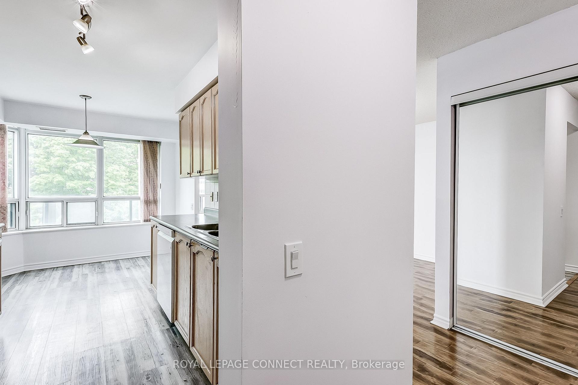 Photo 9 of Unit 403, 61 Town Centre Court, Scarborough, Bendale — HOMEH