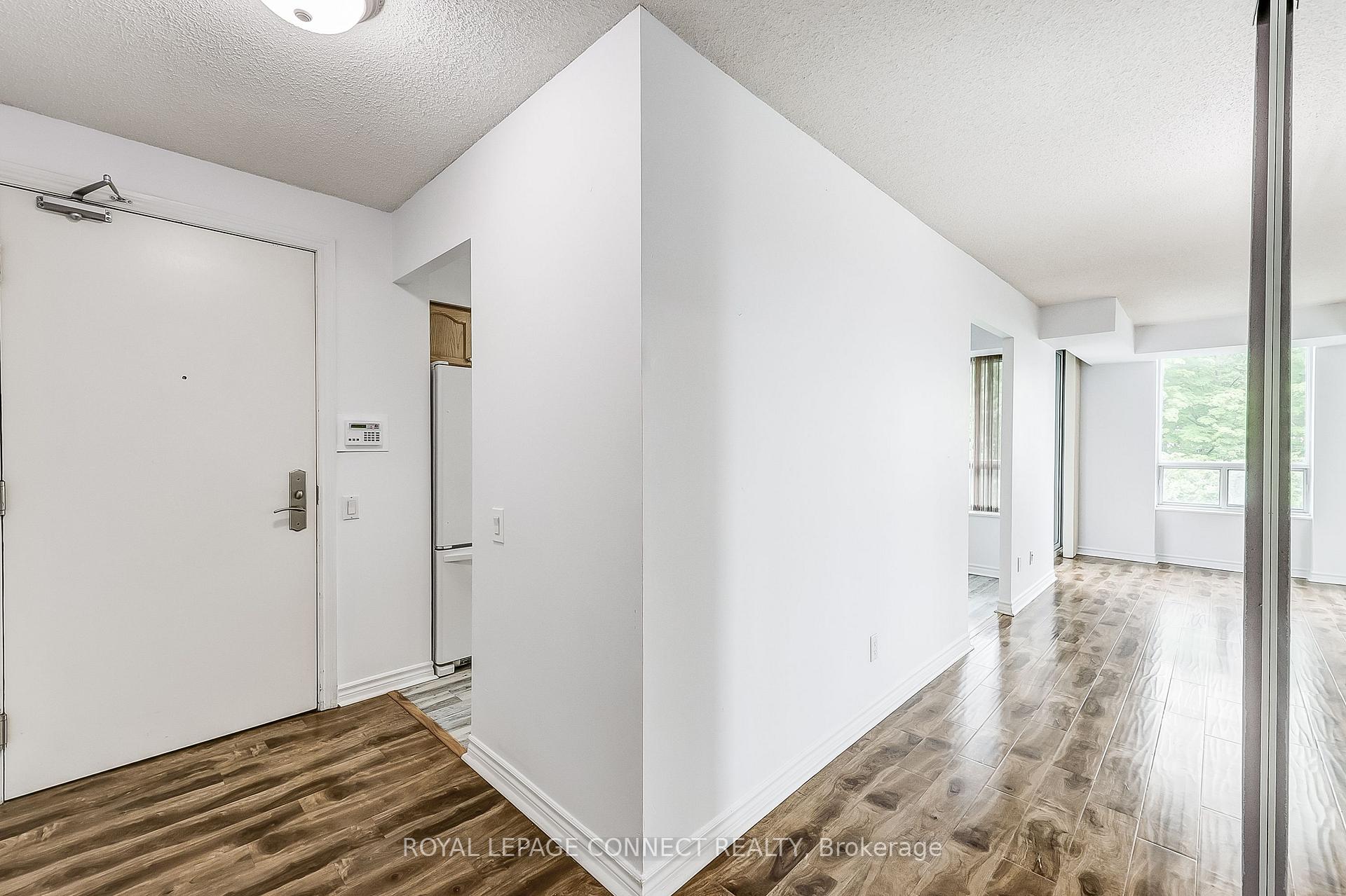 Photo 10 of Unit 403, 61 Town Centre Court, Scarborough, Bendale — HOMEH