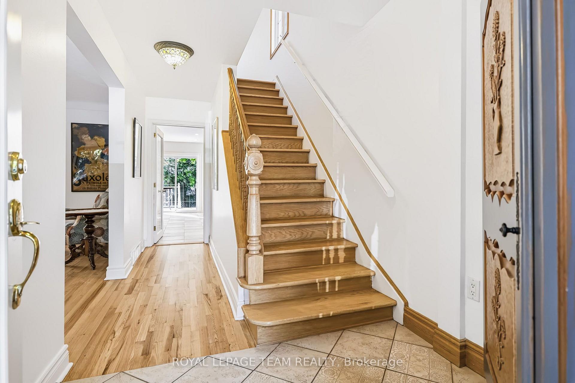 Photo 19 of 1050 Apolydore Avenue, Ottawa, Billings Bridge — HOMEH