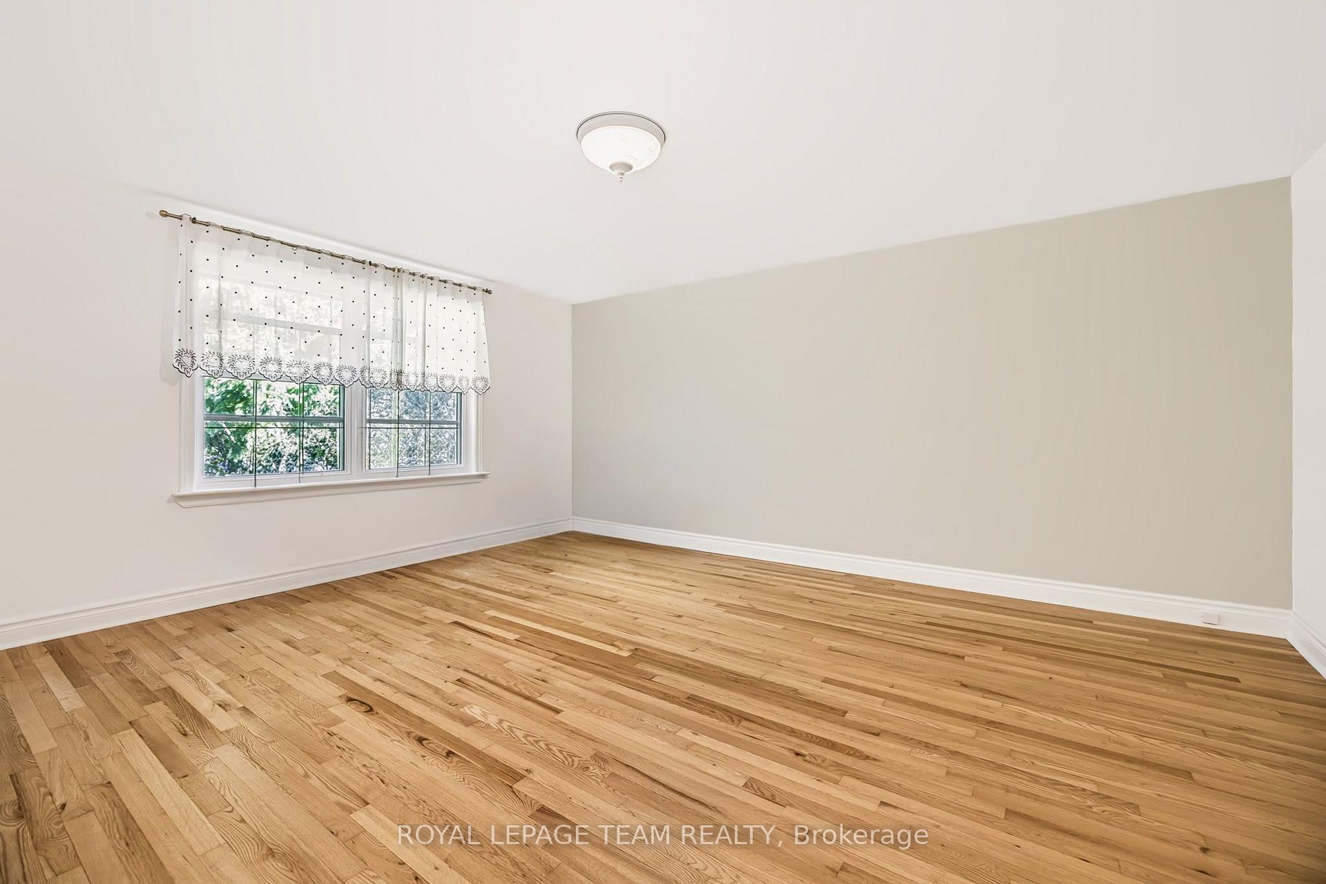 Photo 21 of 1050 Apolydore Avenue, Ottawa, Billings Bridge — HOMEH