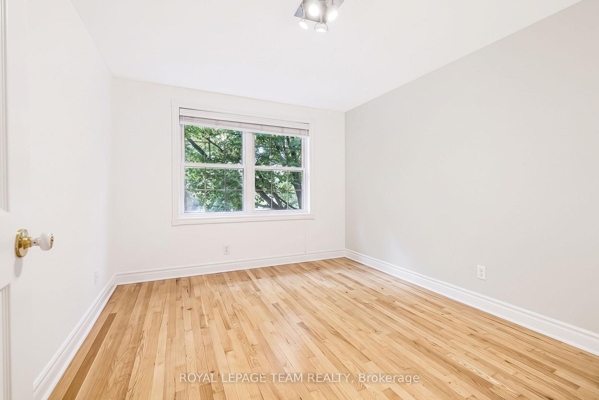 Photo 30 of 1050 Apolydore Avenue, Ottawa, Billings Bridge — HOMEH