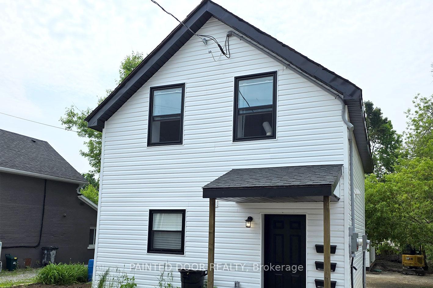 Photo of 109 Albert Street S