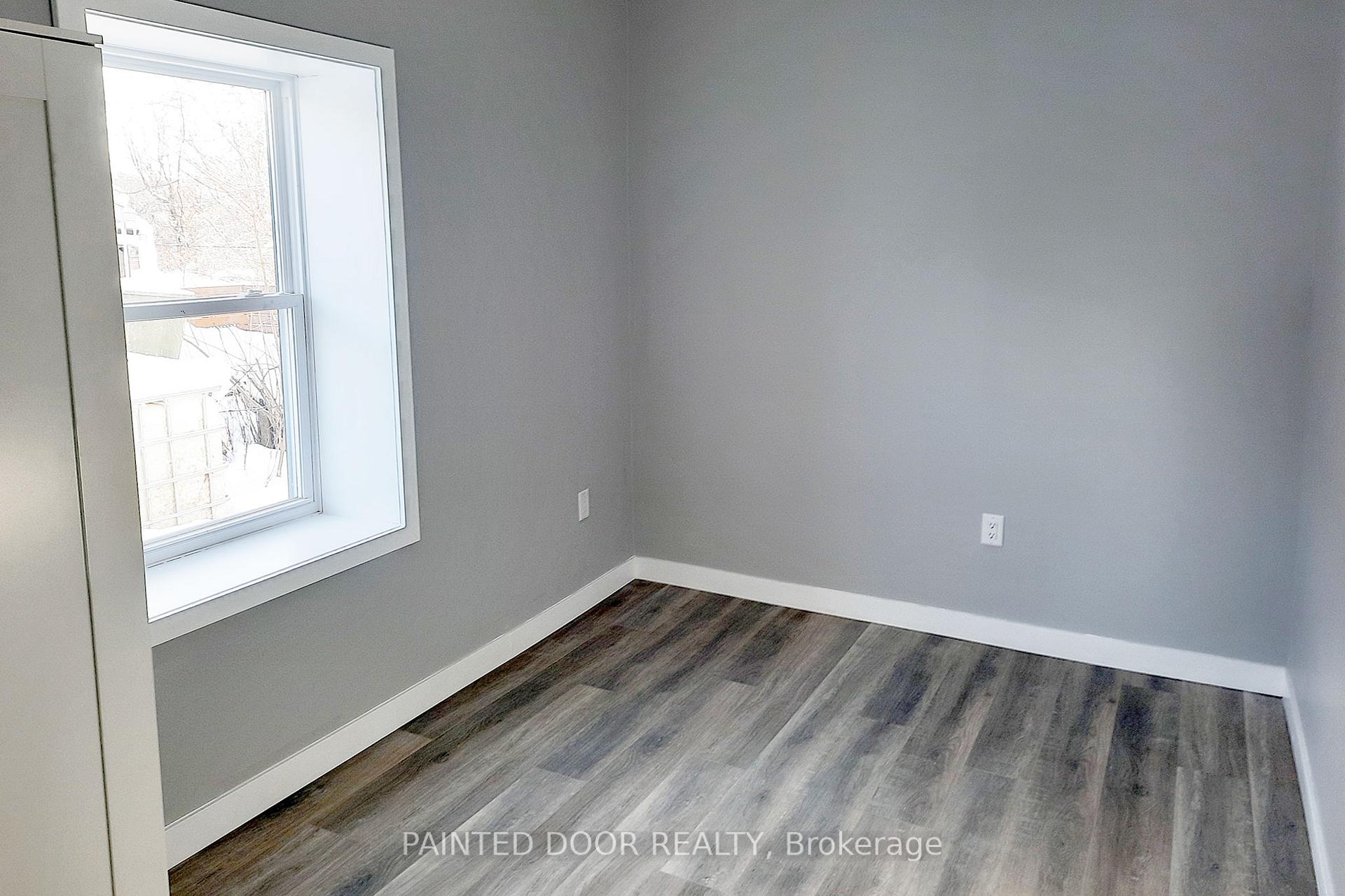 Photo 8 of 109 Albert Street S, Orillia — HOMEH