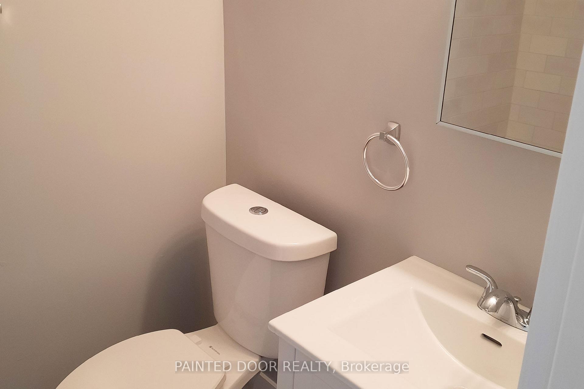 Photo 13 of 109 Albert Street S, Orillia — HOMEH