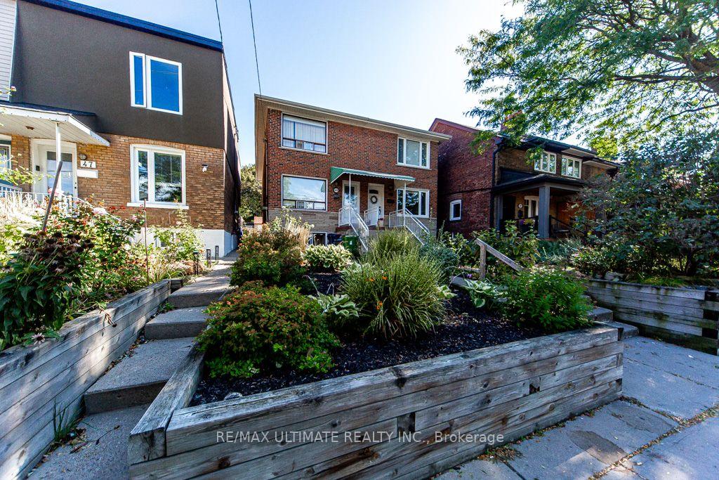 Photo 4 of 45 McRoberts Avenue, Toronto, Corso Italia-Davenport — HOMEH