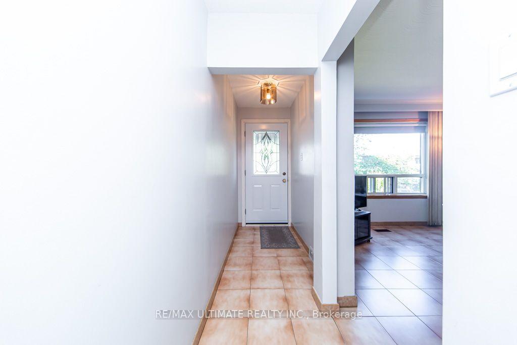 Photo 9 of 45 McRoberts Avenue, Toronto, Corso Italia-Davenport — HOMEH