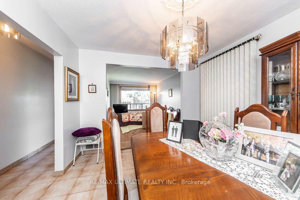Photo 17 of 45 McRoberts Avenue, Toronto, Corso Italia-Davenport — HOMEH