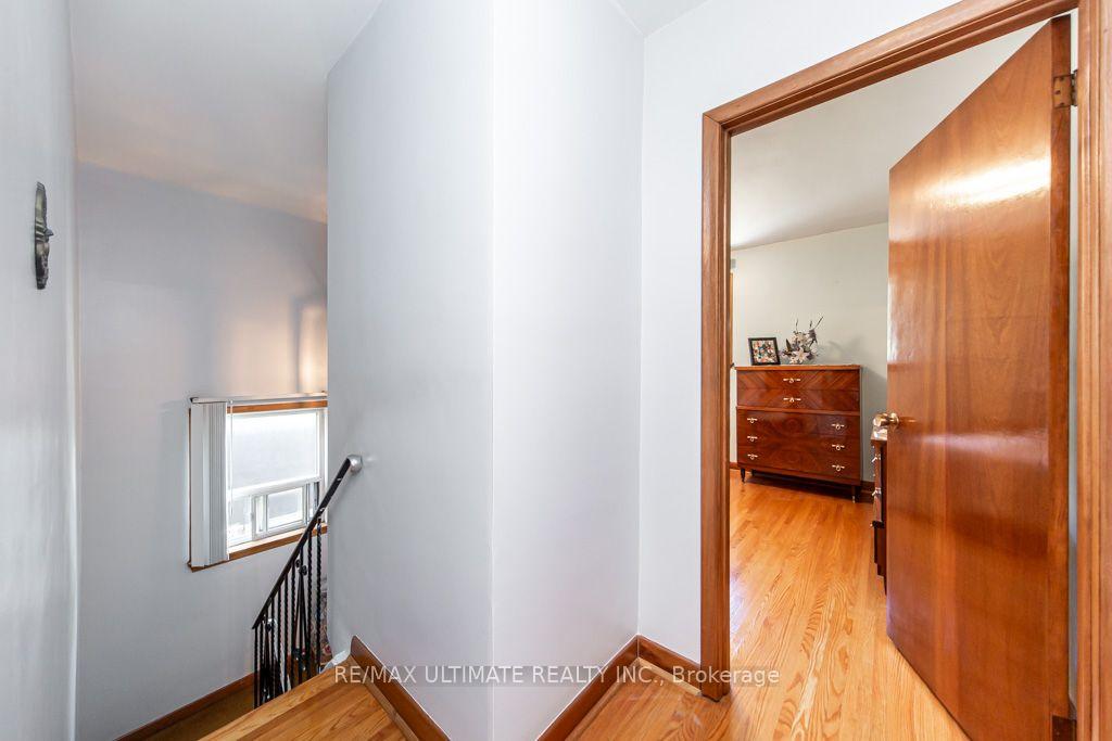 Photo 22 of 45 McRoberts Avenue, Toronto, Corso Italia-Davenport — HOMEH