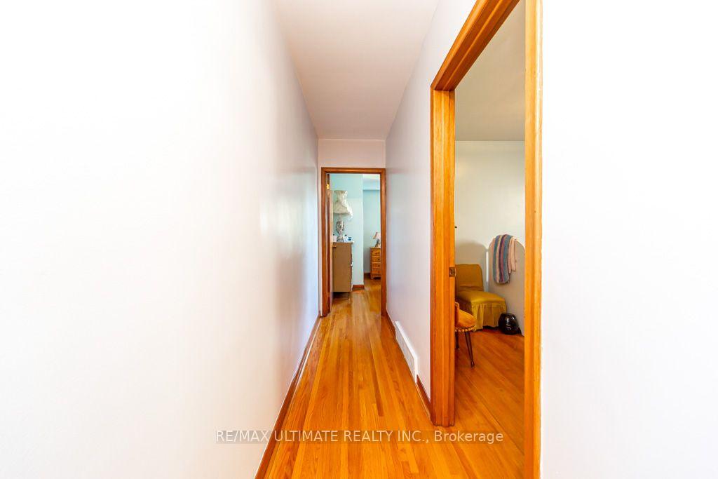 Photo 26 of 45 McRoberts Avenue, Toronto, Corso Italia-Davenport — HOMEH