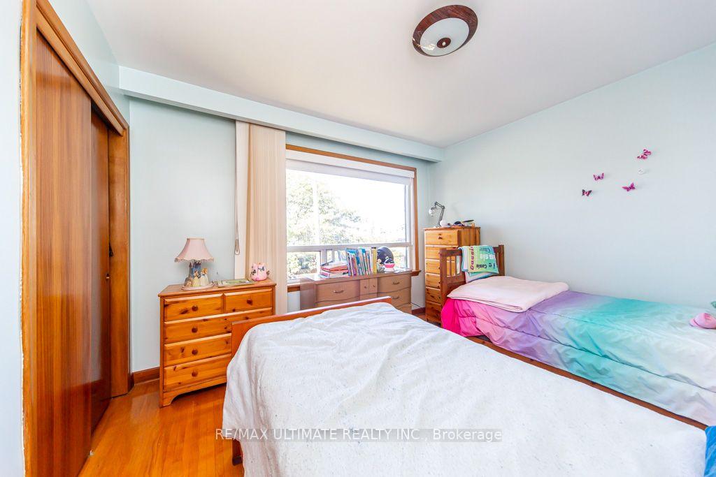 Photo 27 of 45 McRoberts Avenue, Toronto, Corso Italia-Davenport — HOMEH