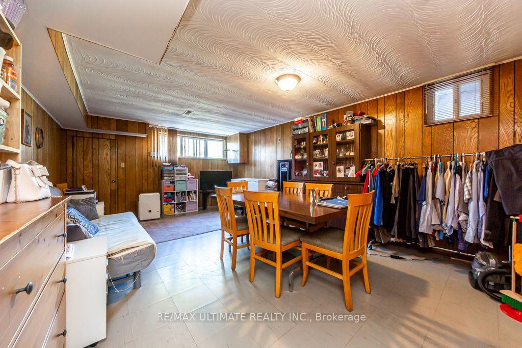 Photo 34 of 45 McRoberts Avenue, Toronto, Corso Italia-Davenport — HOMEH
