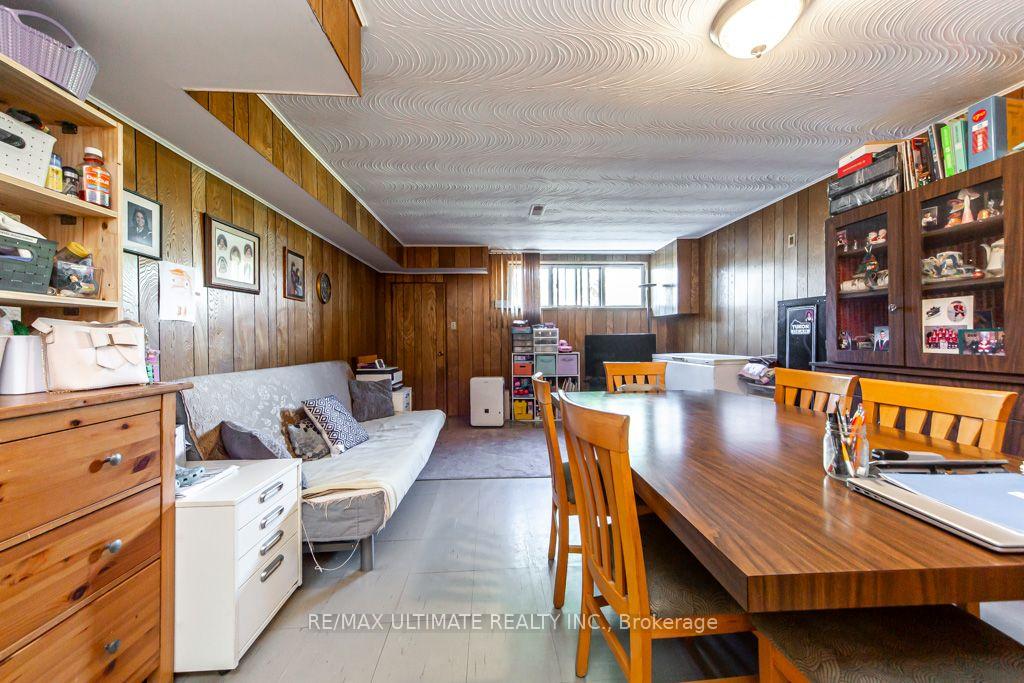 Photo 35 of 45 McRoberts Avenue, Toronto, Corso Italia-Davenport — HOMEH