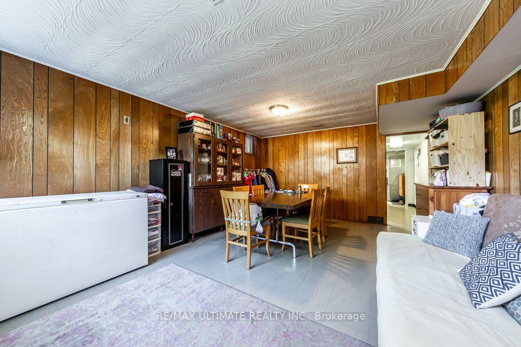 Photo 37 of 45 McRoberts Avenue, Toronto, Corso Italia-Davenport — HOMEH