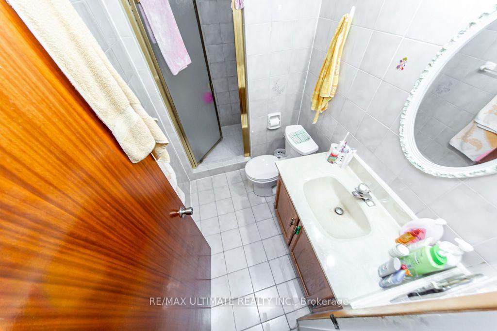 Photo 43 of 45 McRoberts Avenue, Toronto, Corso Italia-Davenport — HOMEH